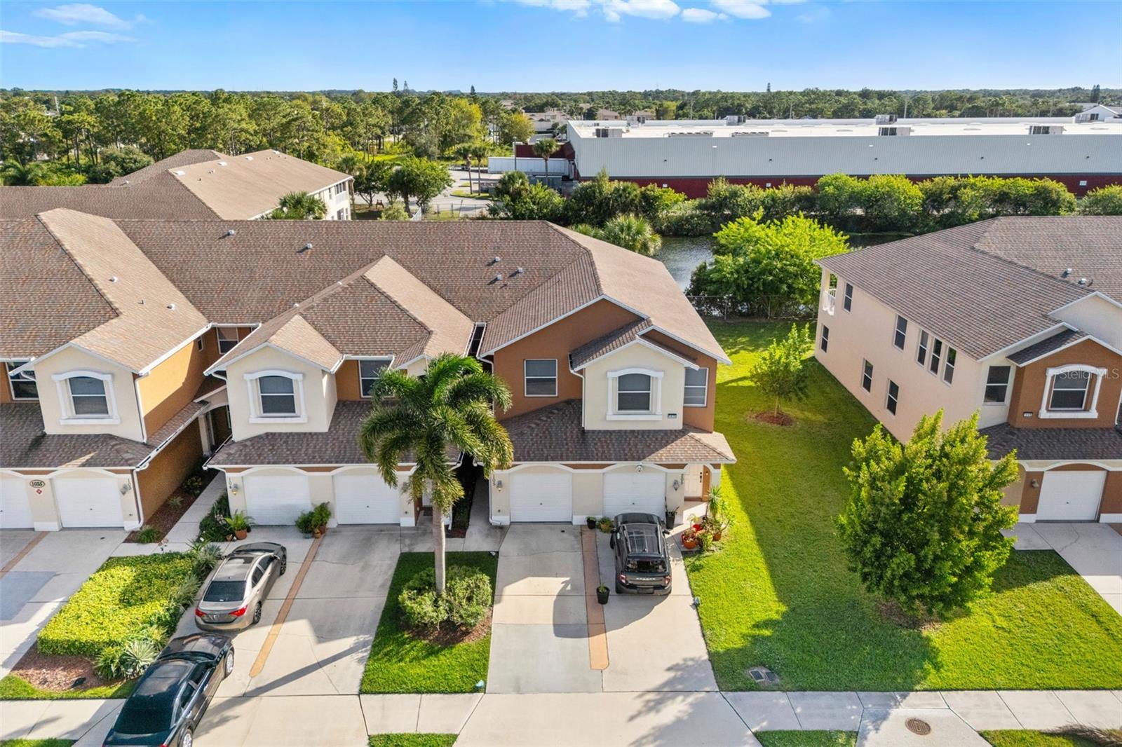 1035 VENETIAN DR #105