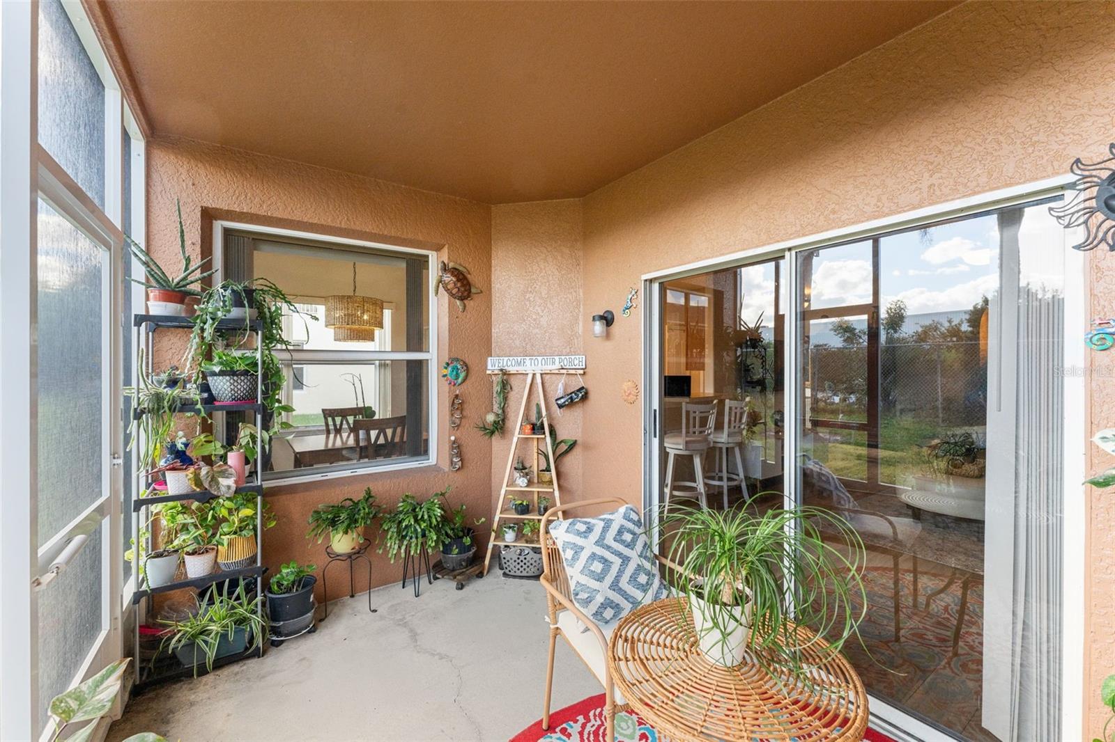 1035 VENETIAN DR #105