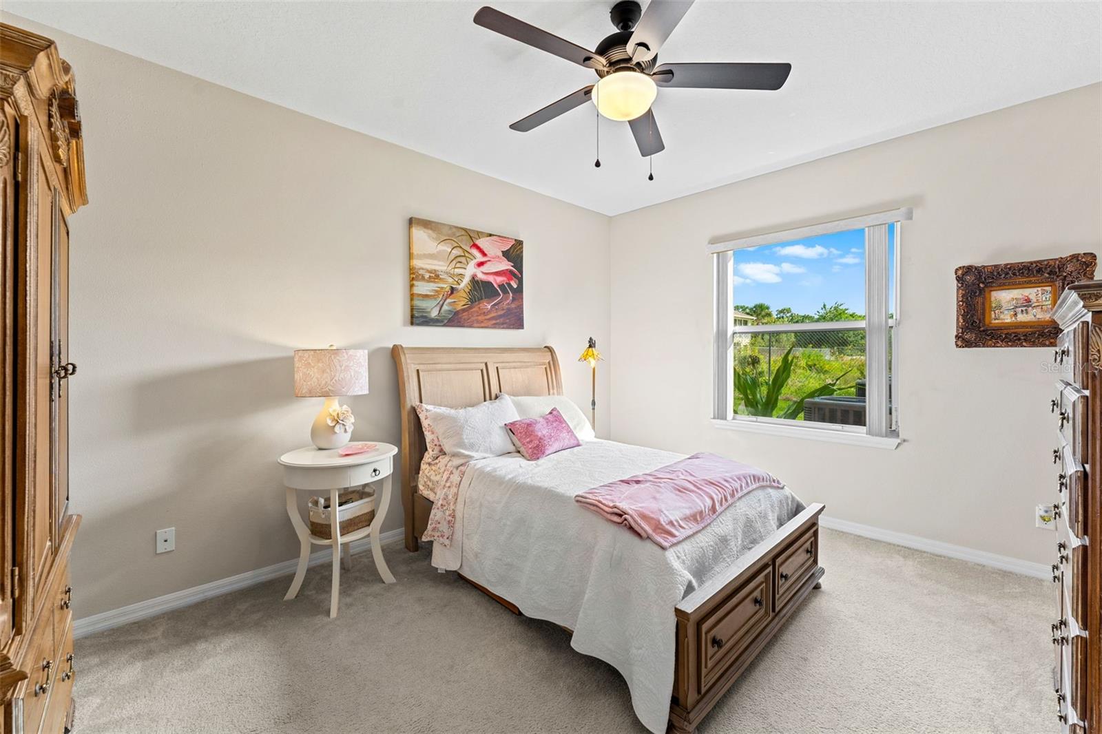 1035 VENETIAN DR #105