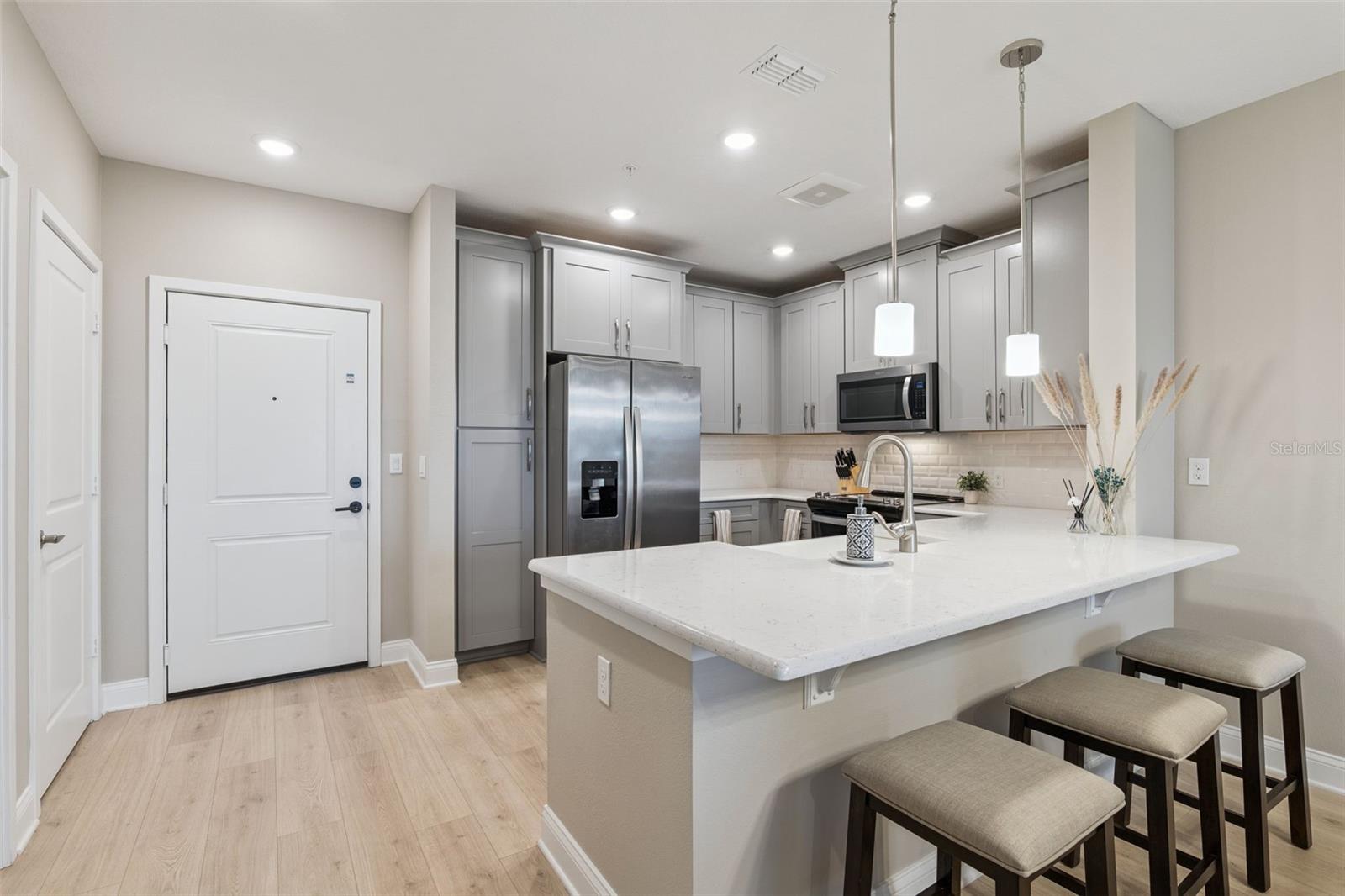 7565 LAUREATE BLVD #3304