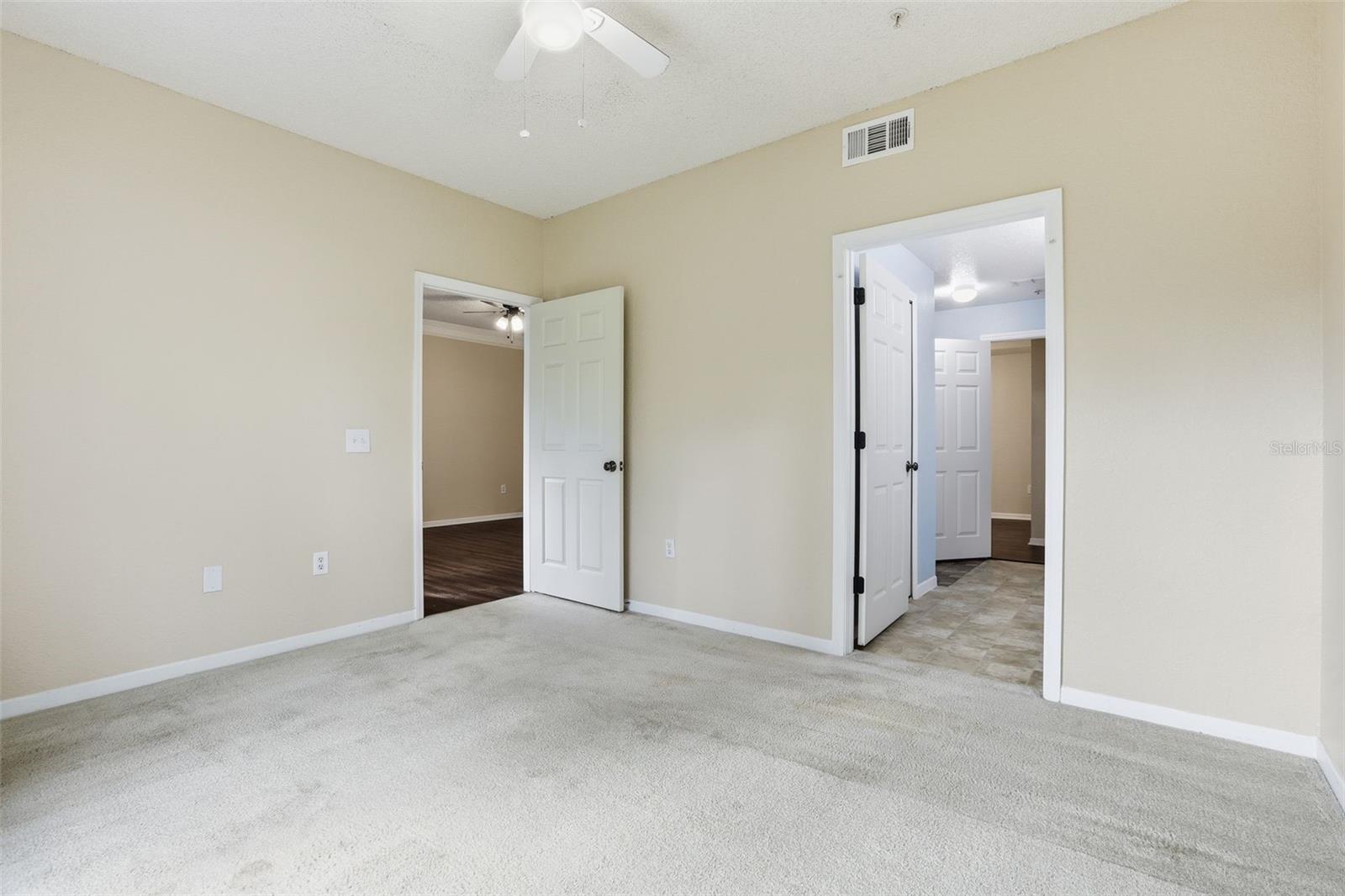 13103 MULBERRY PARK DR #829