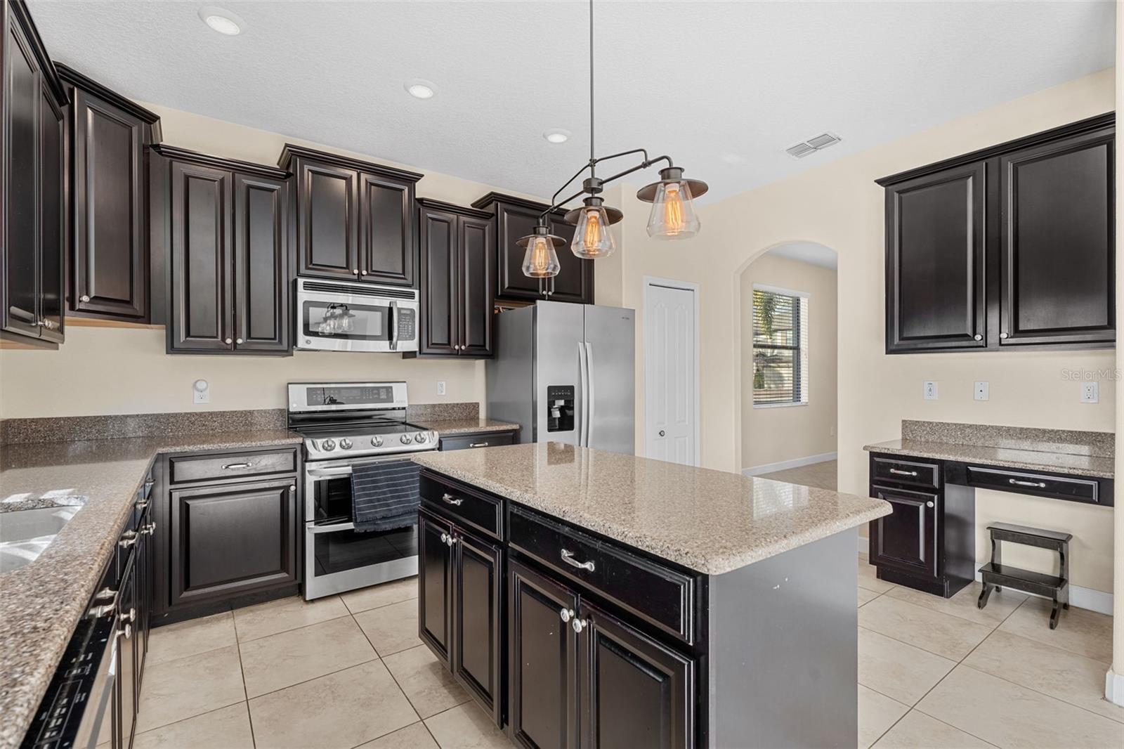 4306 BISCAYNE COVE CT