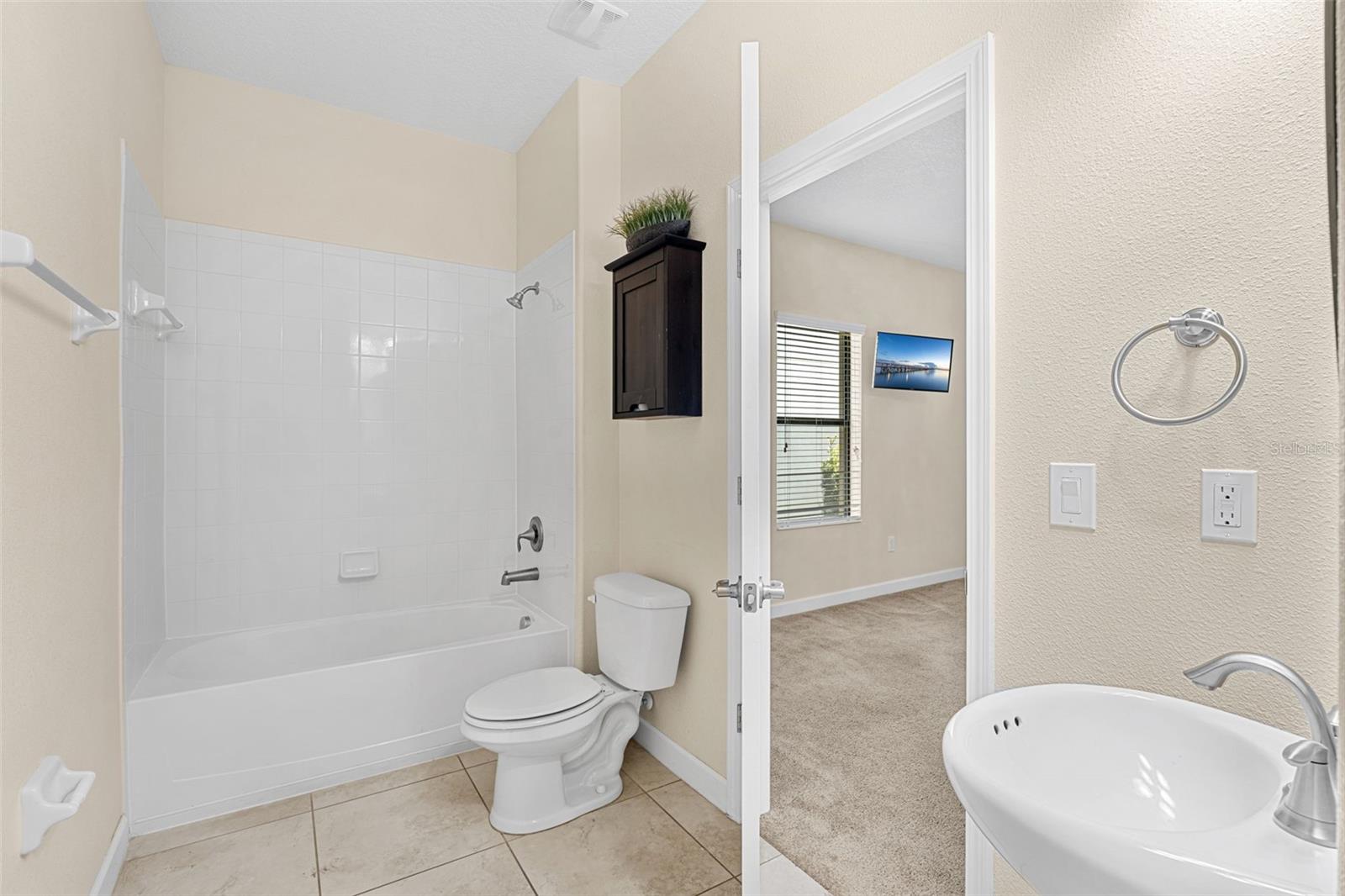 4306 BISCAYNE COVE CT