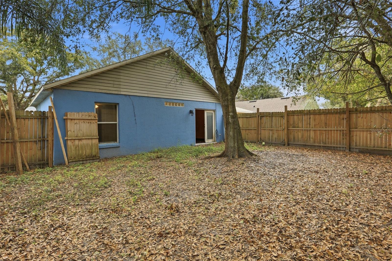 306 DANIELS POINTE DR