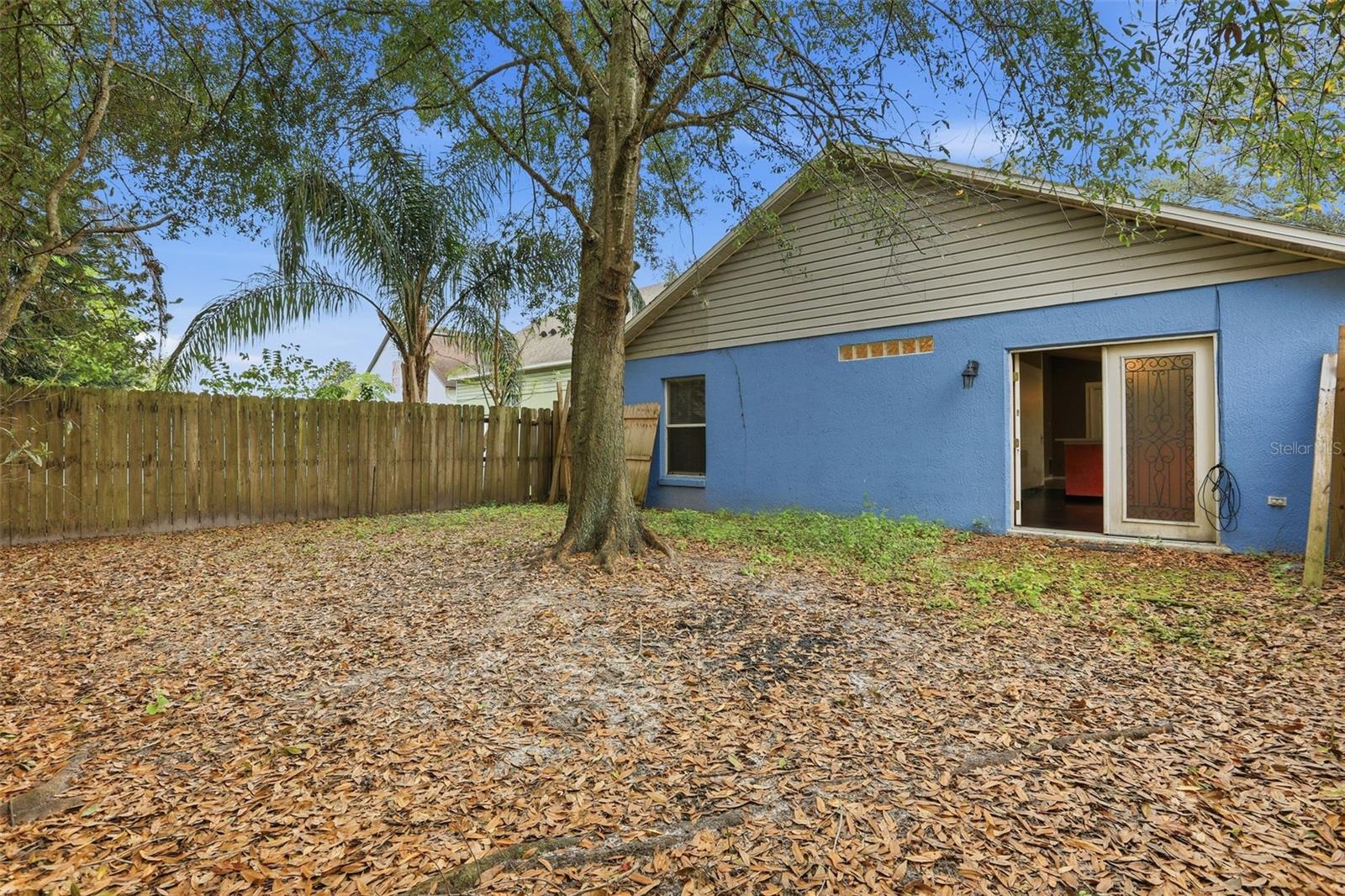 306 DANIELS POINTE DR