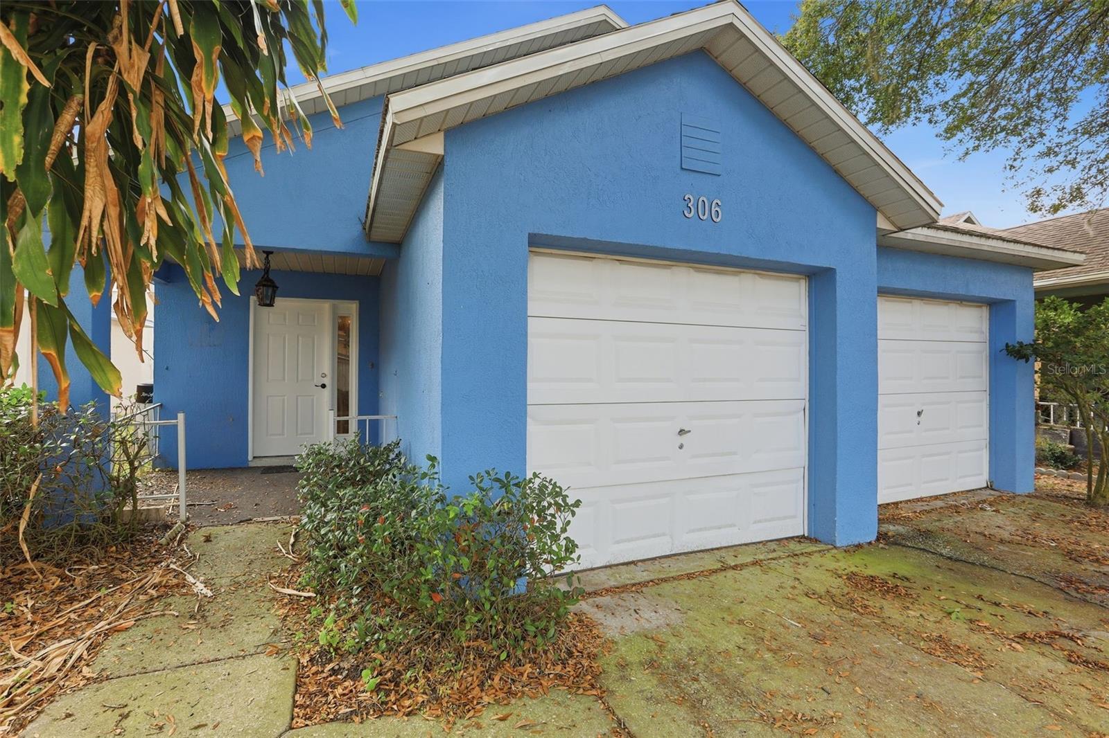 306 DANIELS POINTE DR