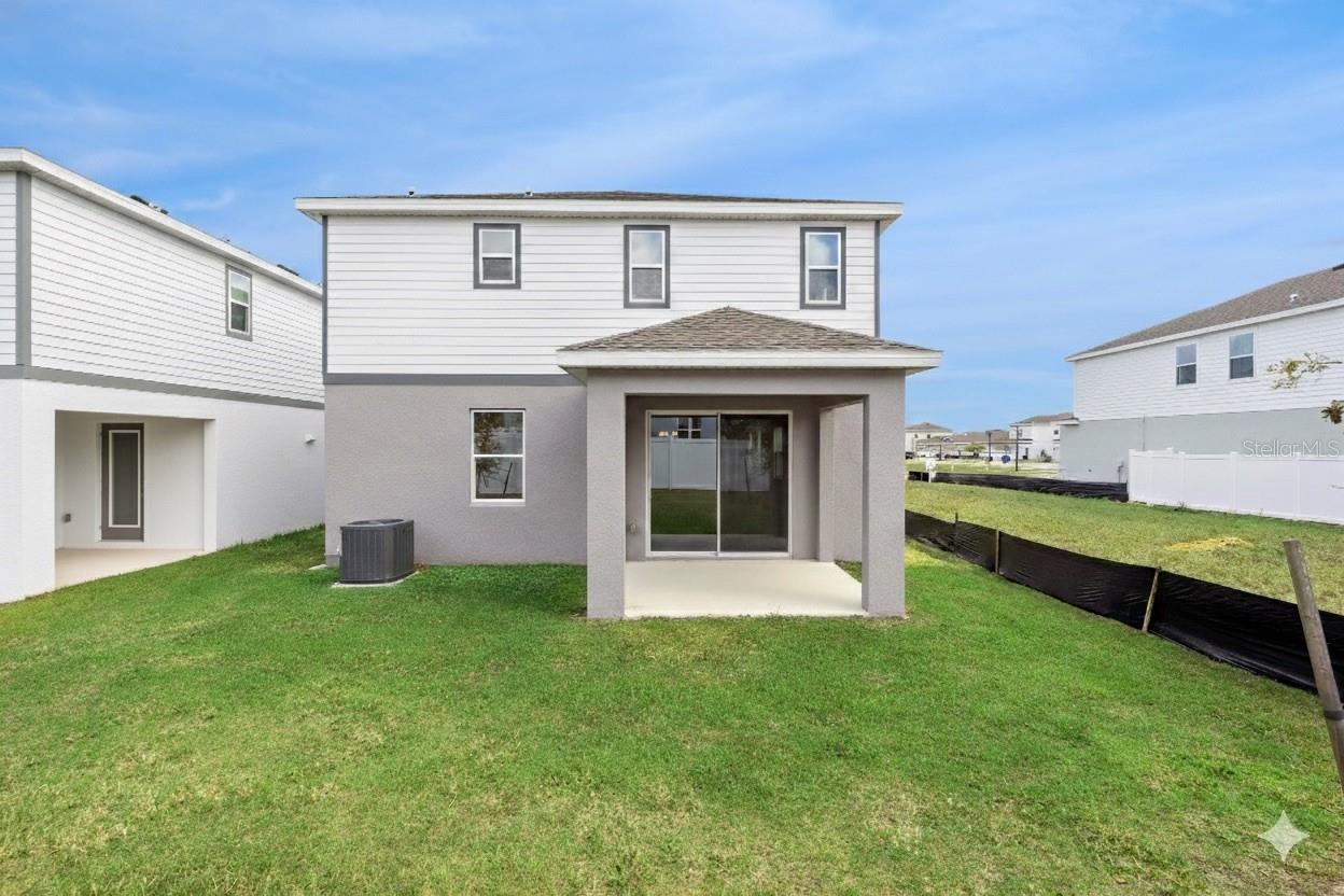 7028 ROLLING LEAF RD