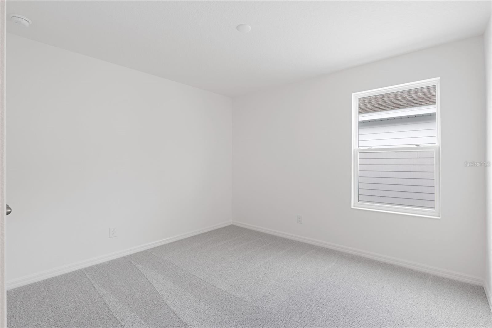 7028 ROLLING LEAF RD