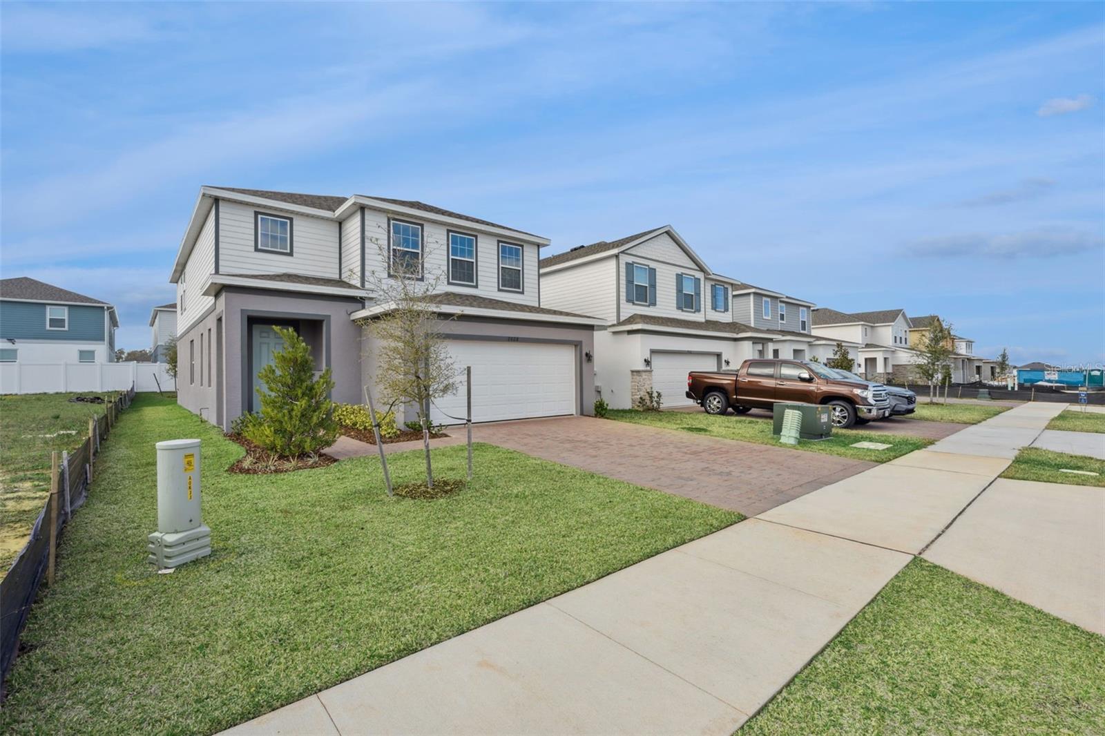 7028 ROLLING LEAF RD