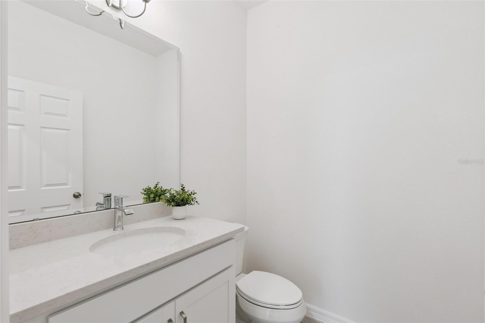 7028 ROLLING LEAF RD