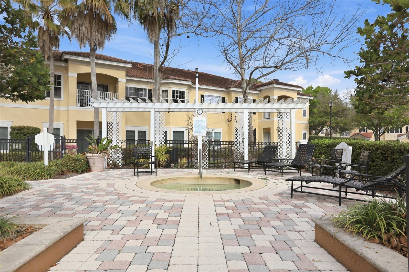 2422 WHITE MAGNOLIA WAY #2422