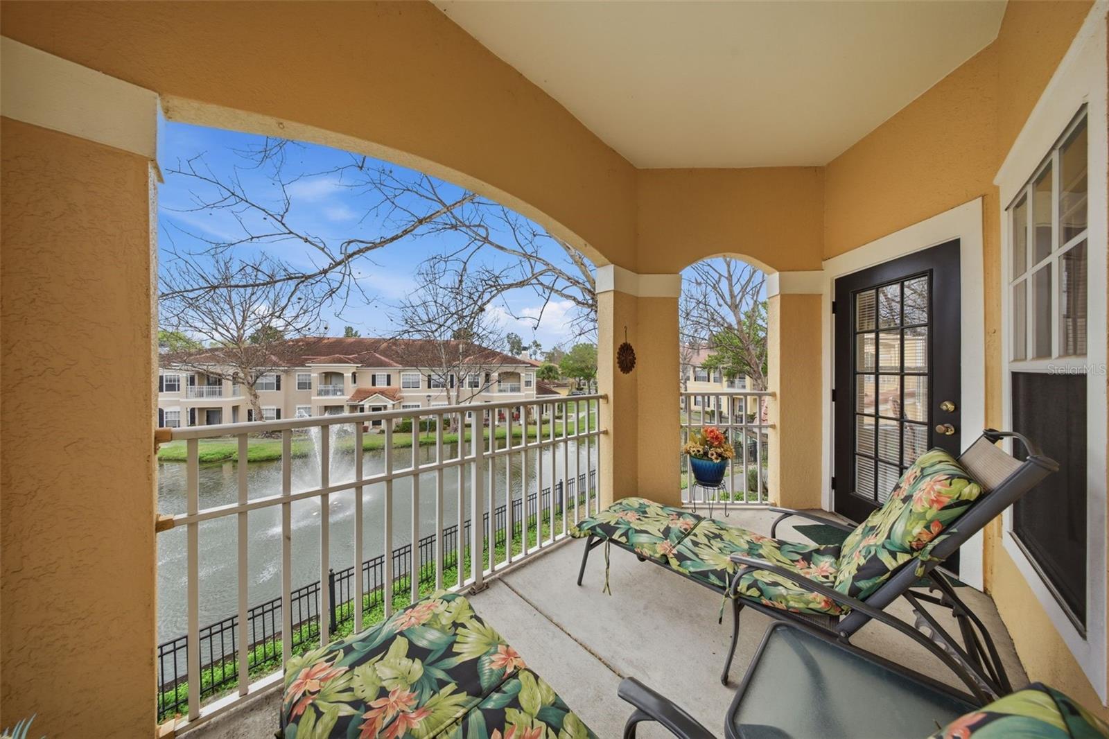 2422 WHITE MAGNOLIA WAY #2422