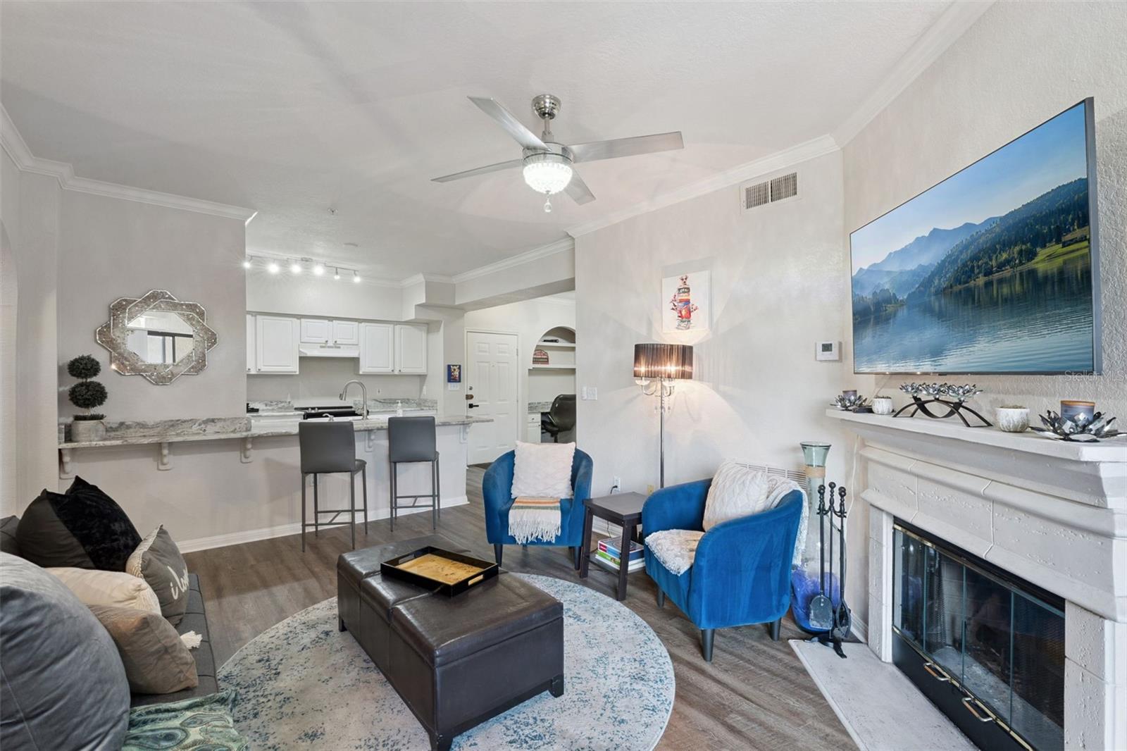 911 N ORANGE AVE #509