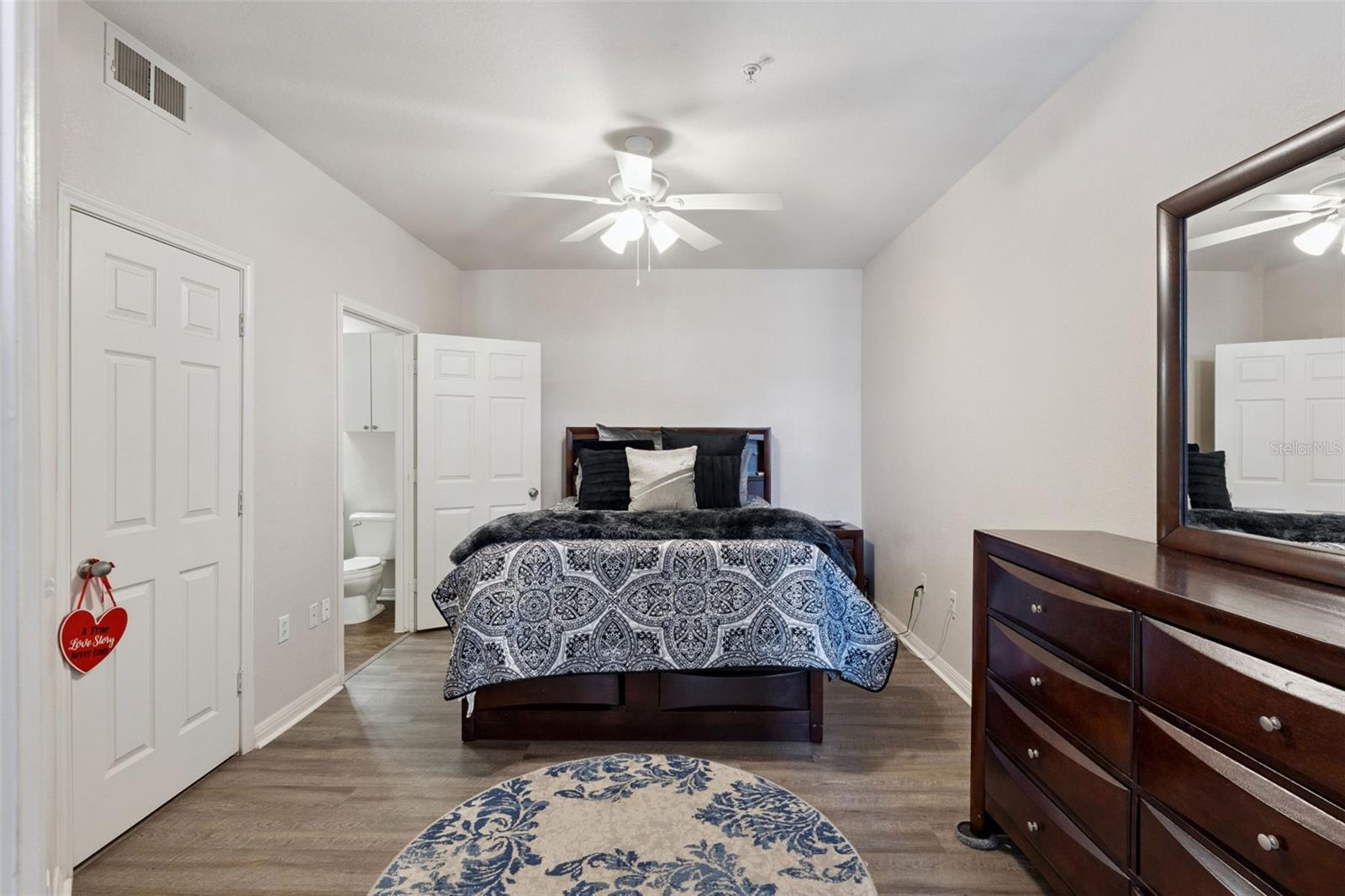 911 N ORANGE AVE #509