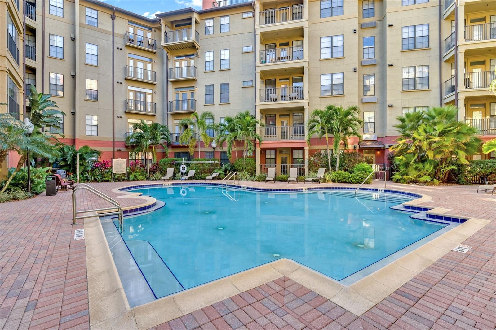 911 N ORANGE AVE #509