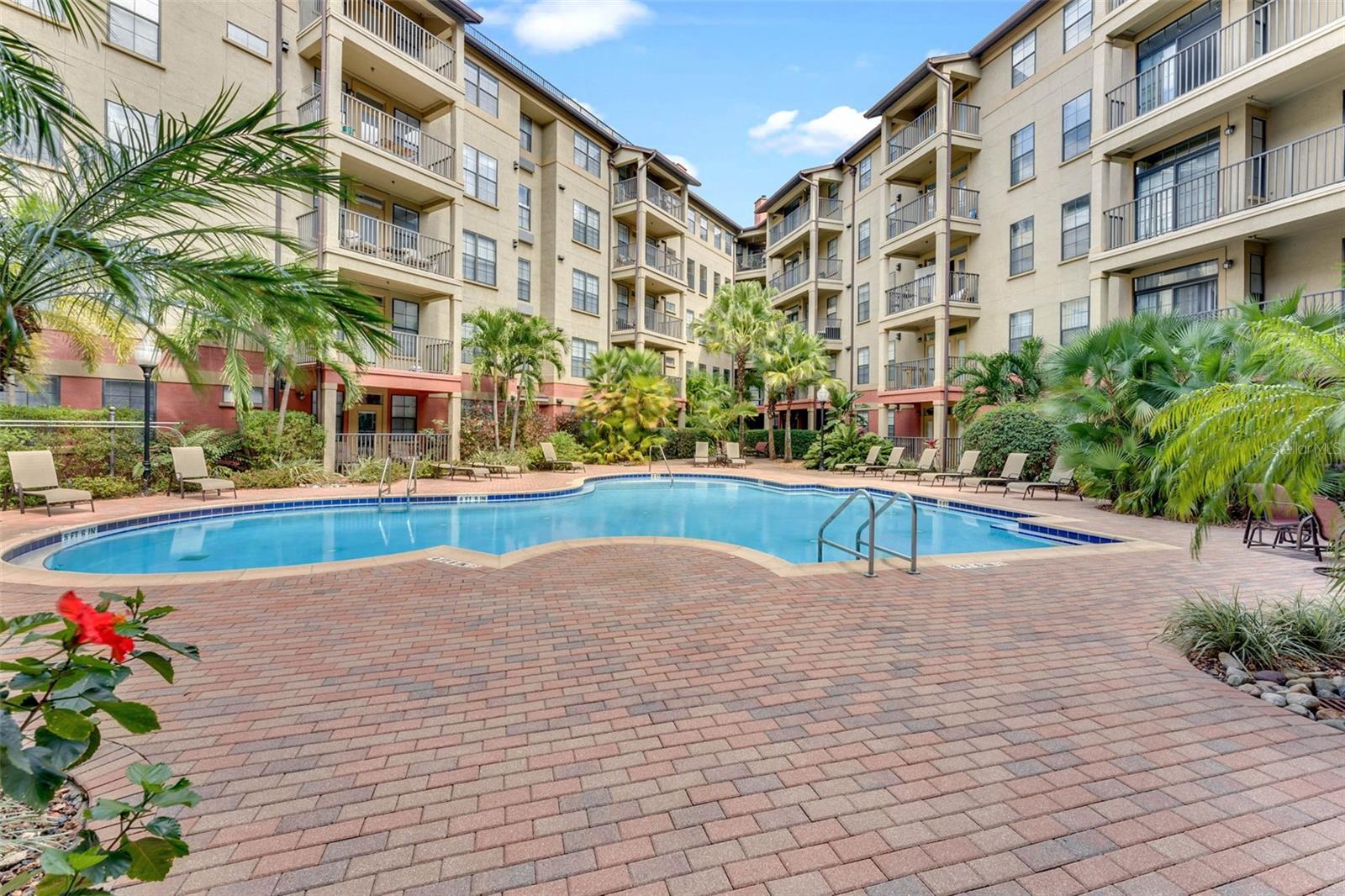 911 N ORANGE AVE #509
