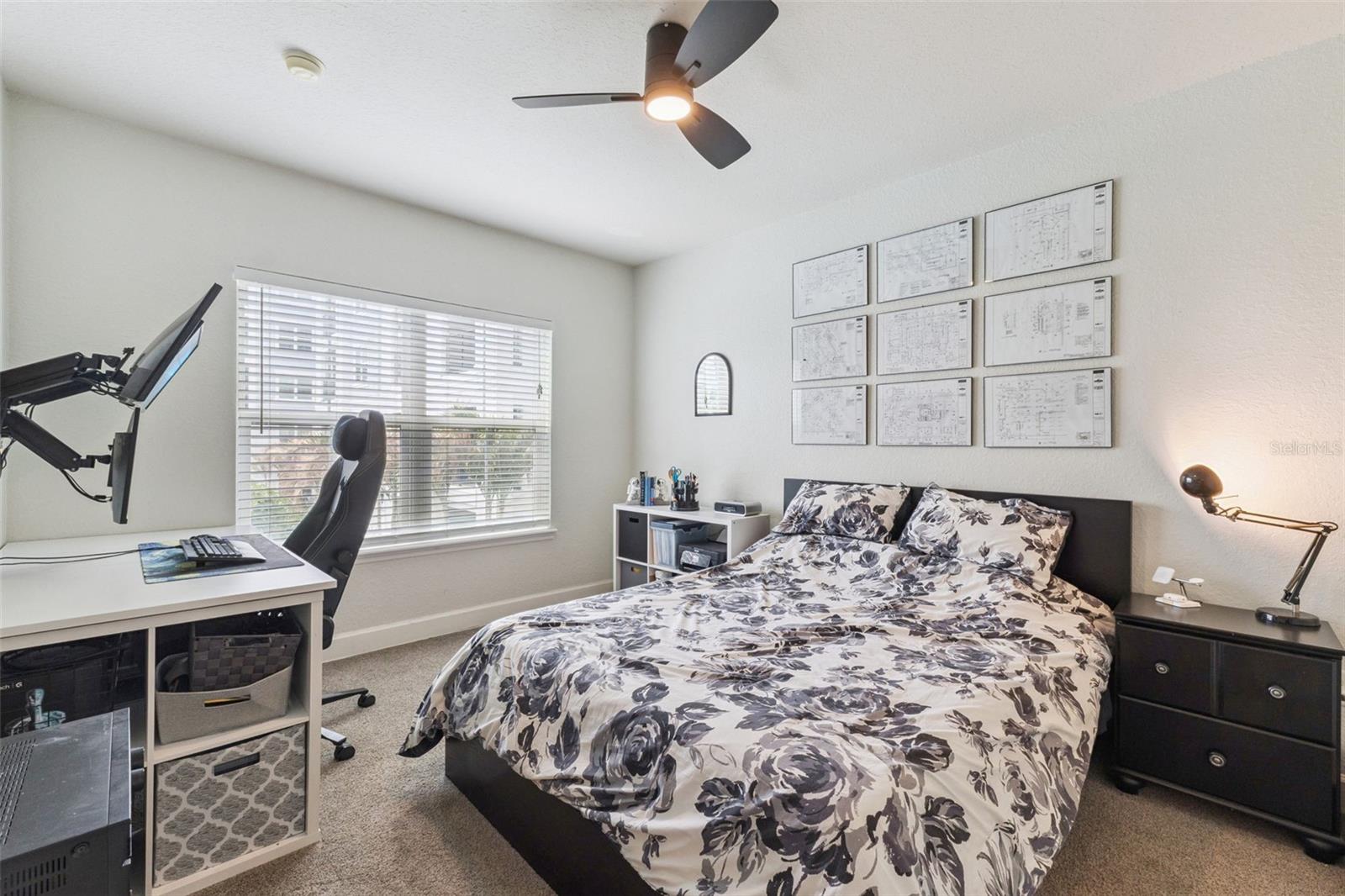 202 E SOUTH ST #2039