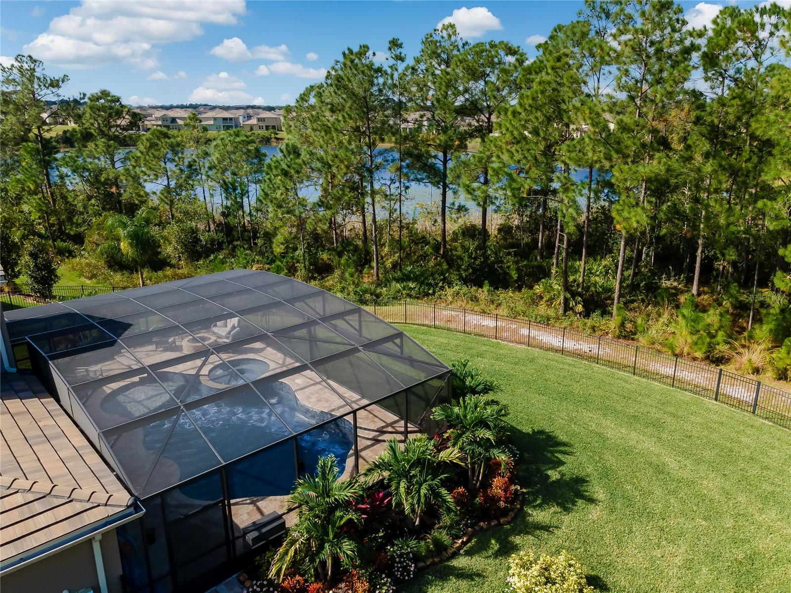 9827 BEACH PORT DR