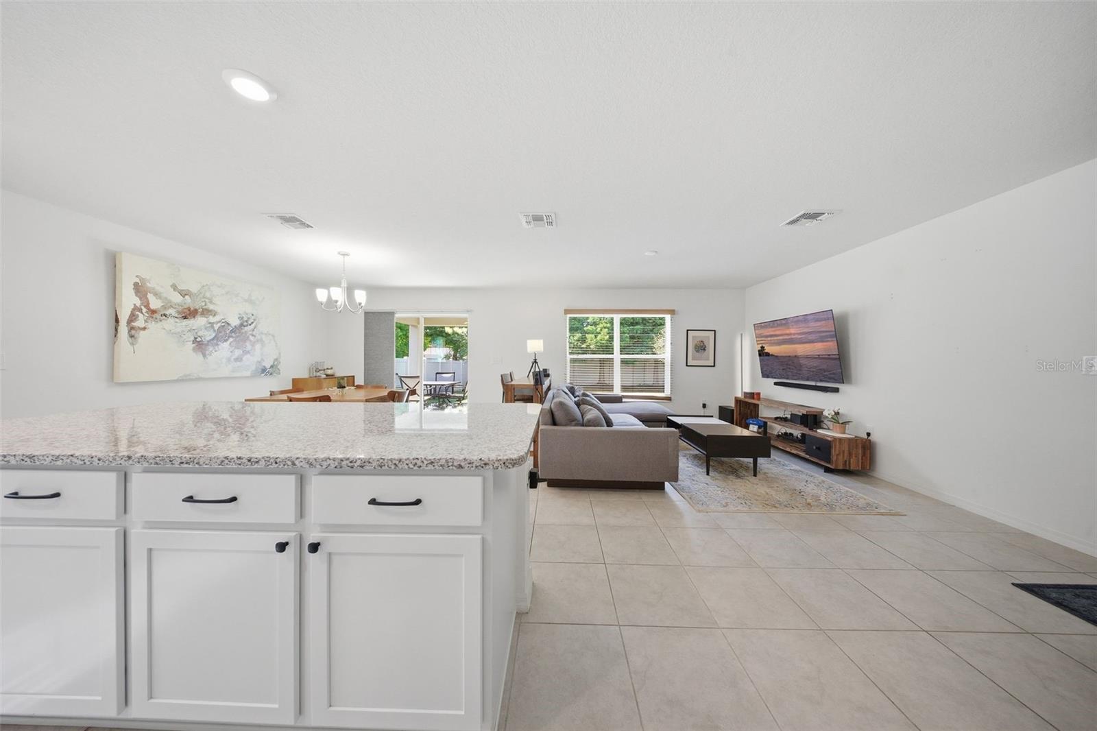 7437 IBIS DR