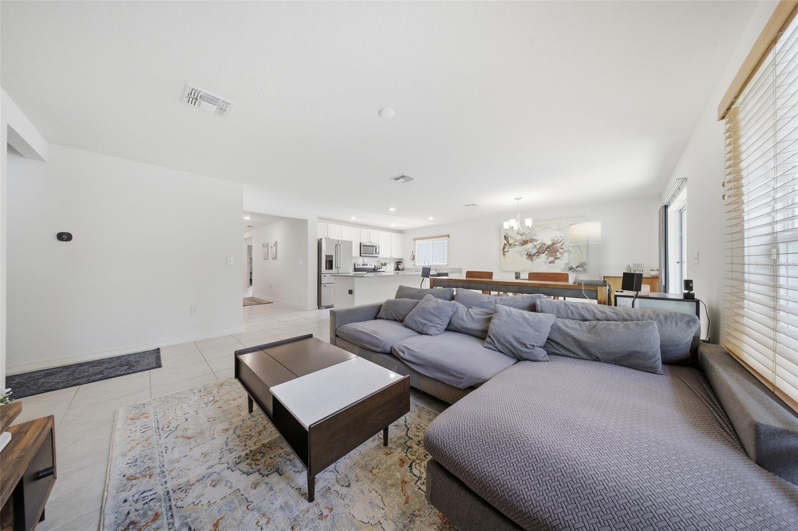 7437 IBIS DR