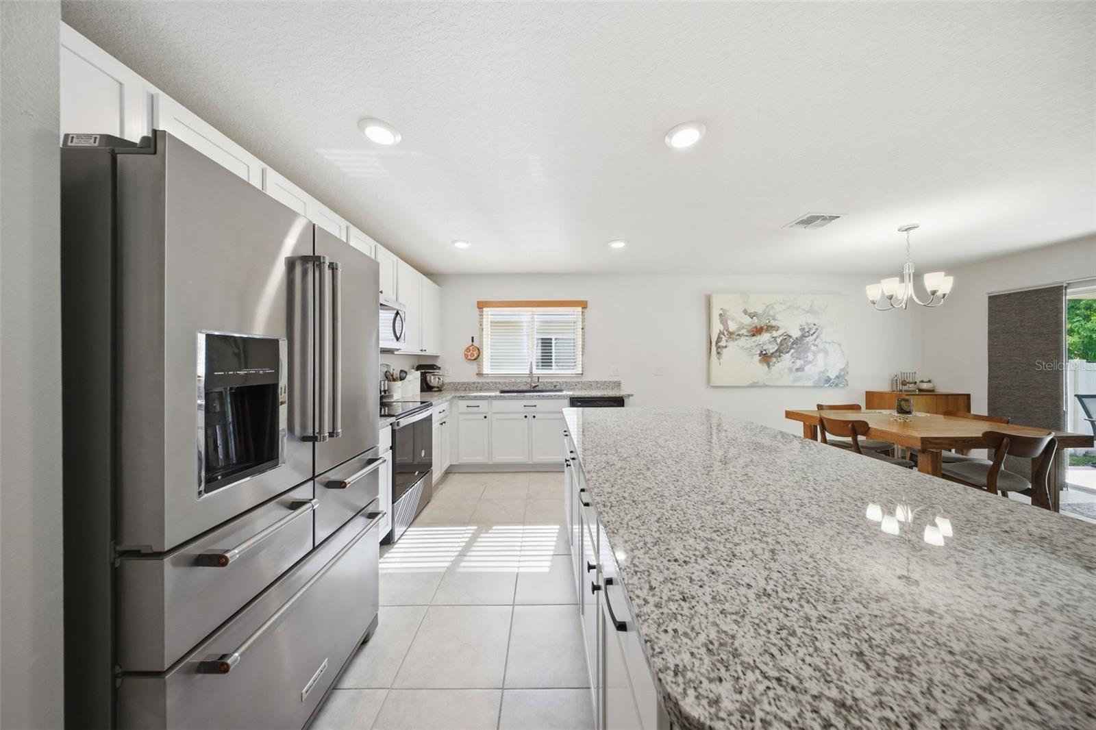 7437 IBIS DR
