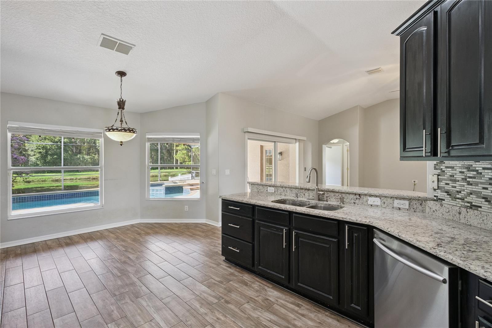 5703 AUTUMN CHASE CIR