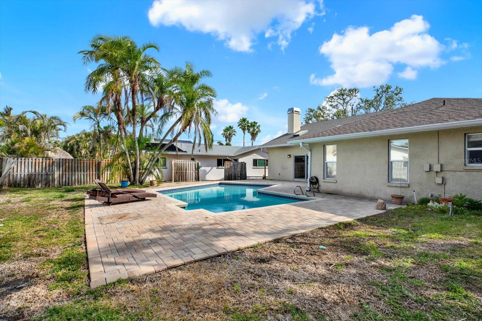680 CAPRI BLVD