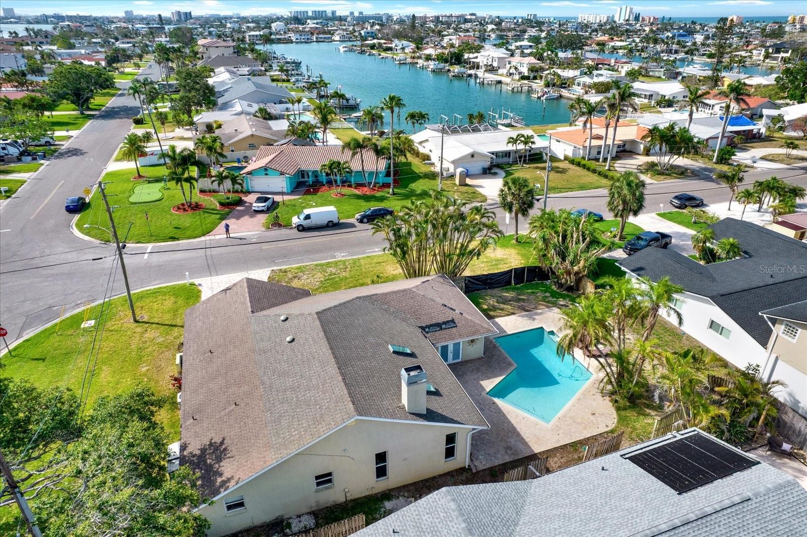 680 CAPRI BLVD