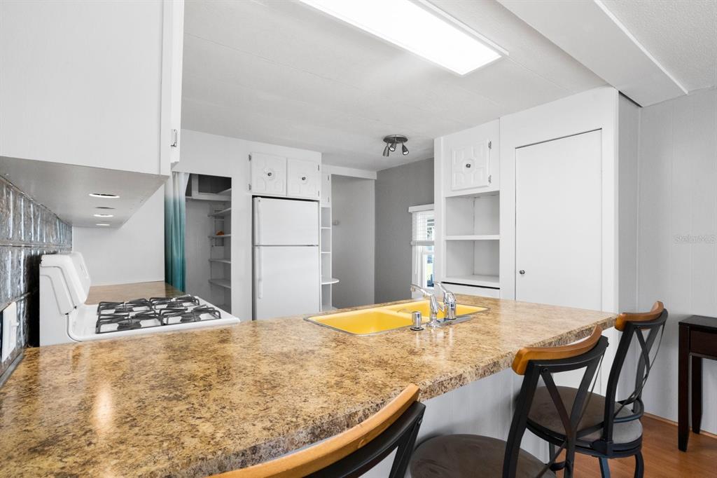 5266 6TH TERRACE S Unit: 93