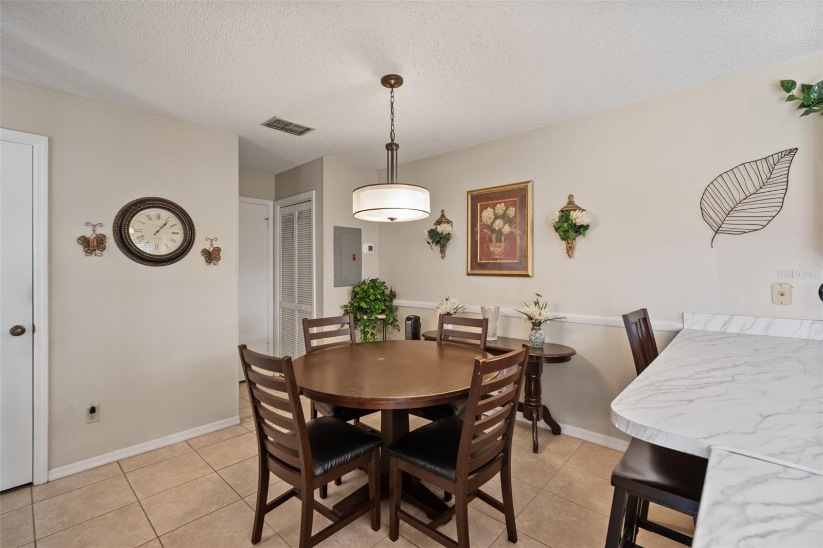 15210 E POND WOODS DR #3402