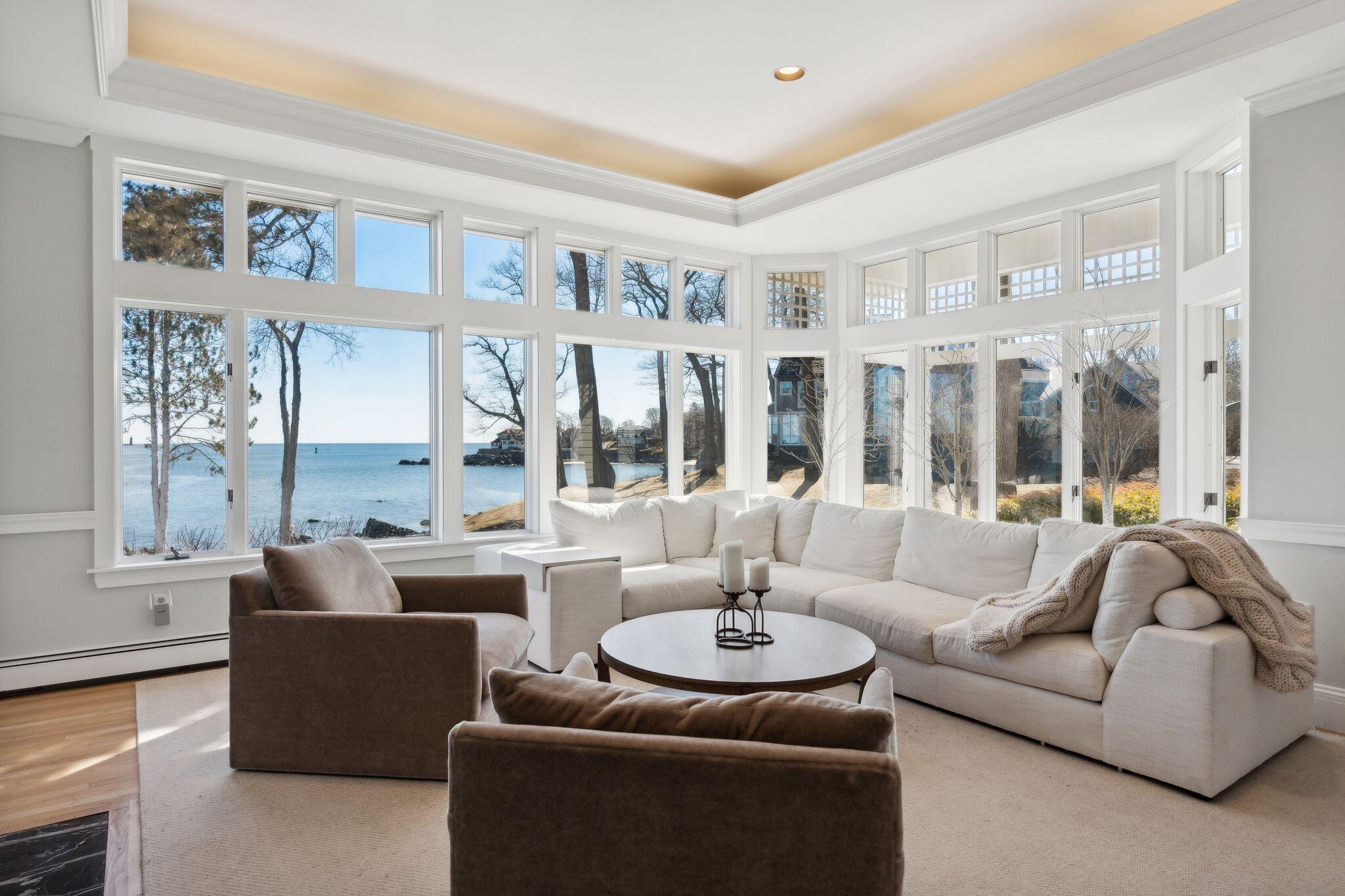 2 Windward Way