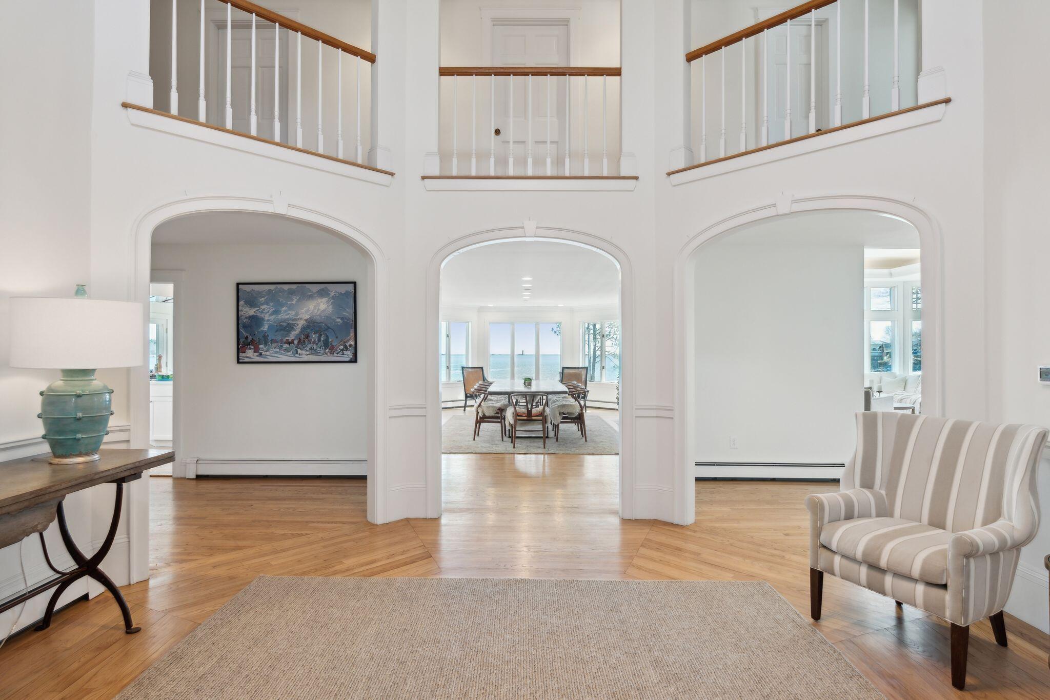 2 Windward Way