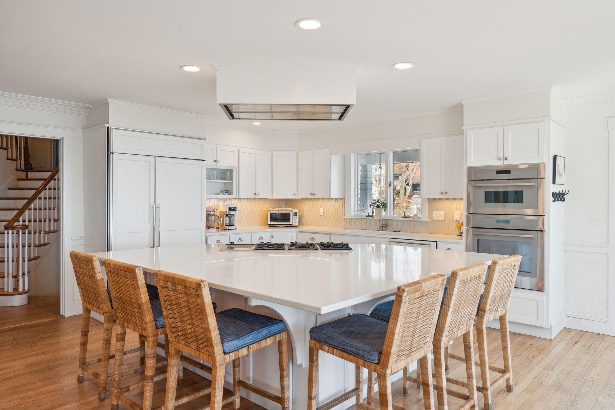 2 Windward Way