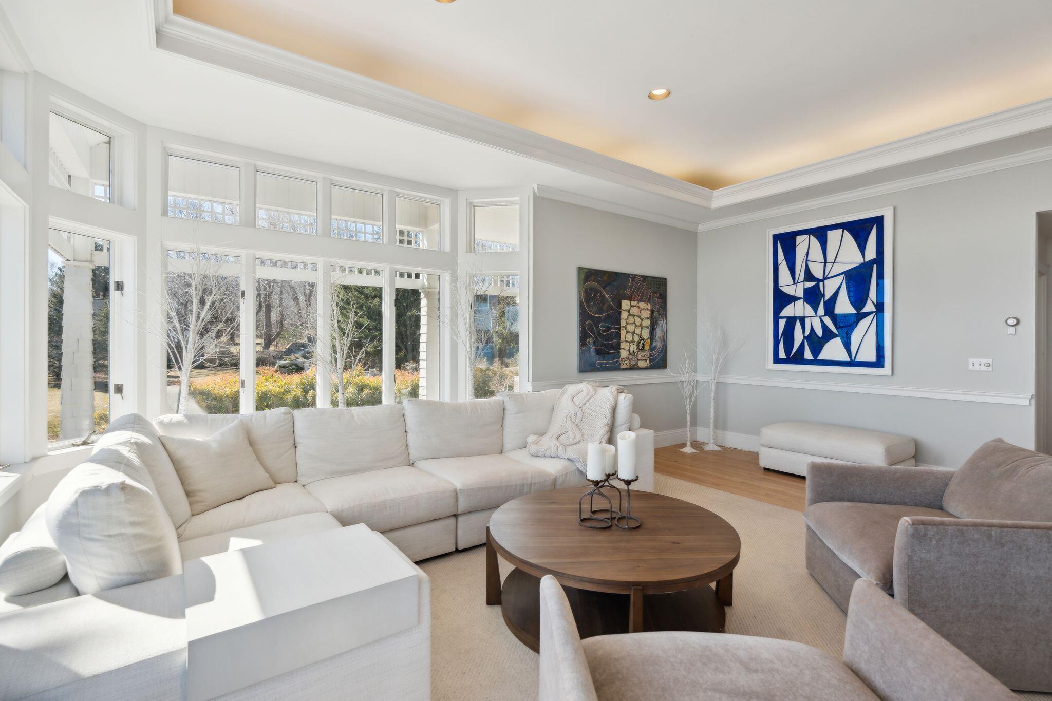 2 Windward Way