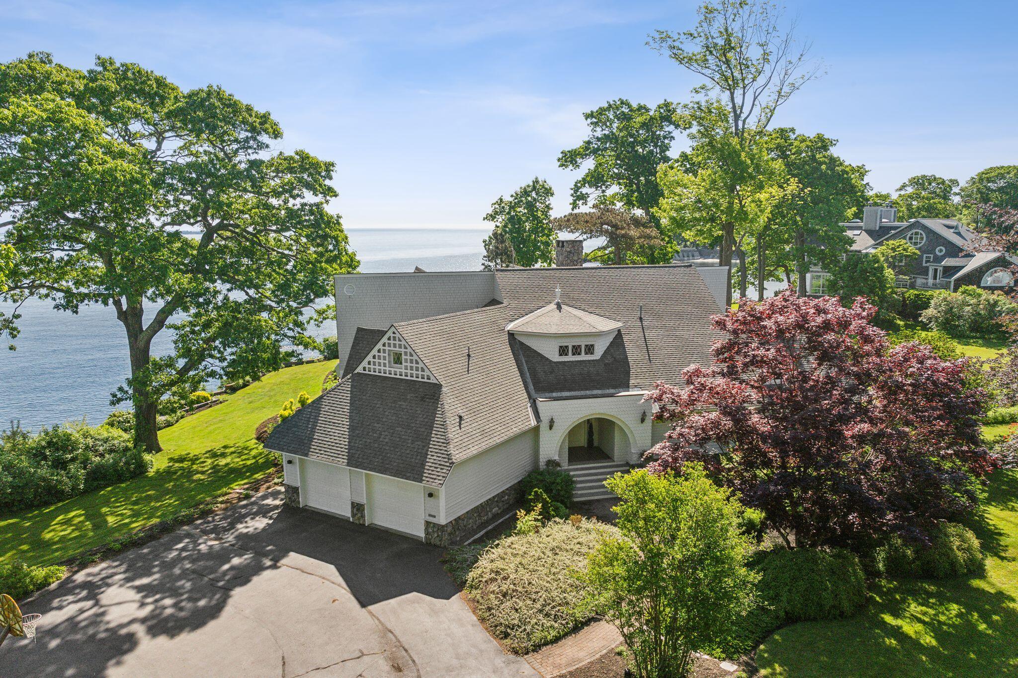 2 Windward Way