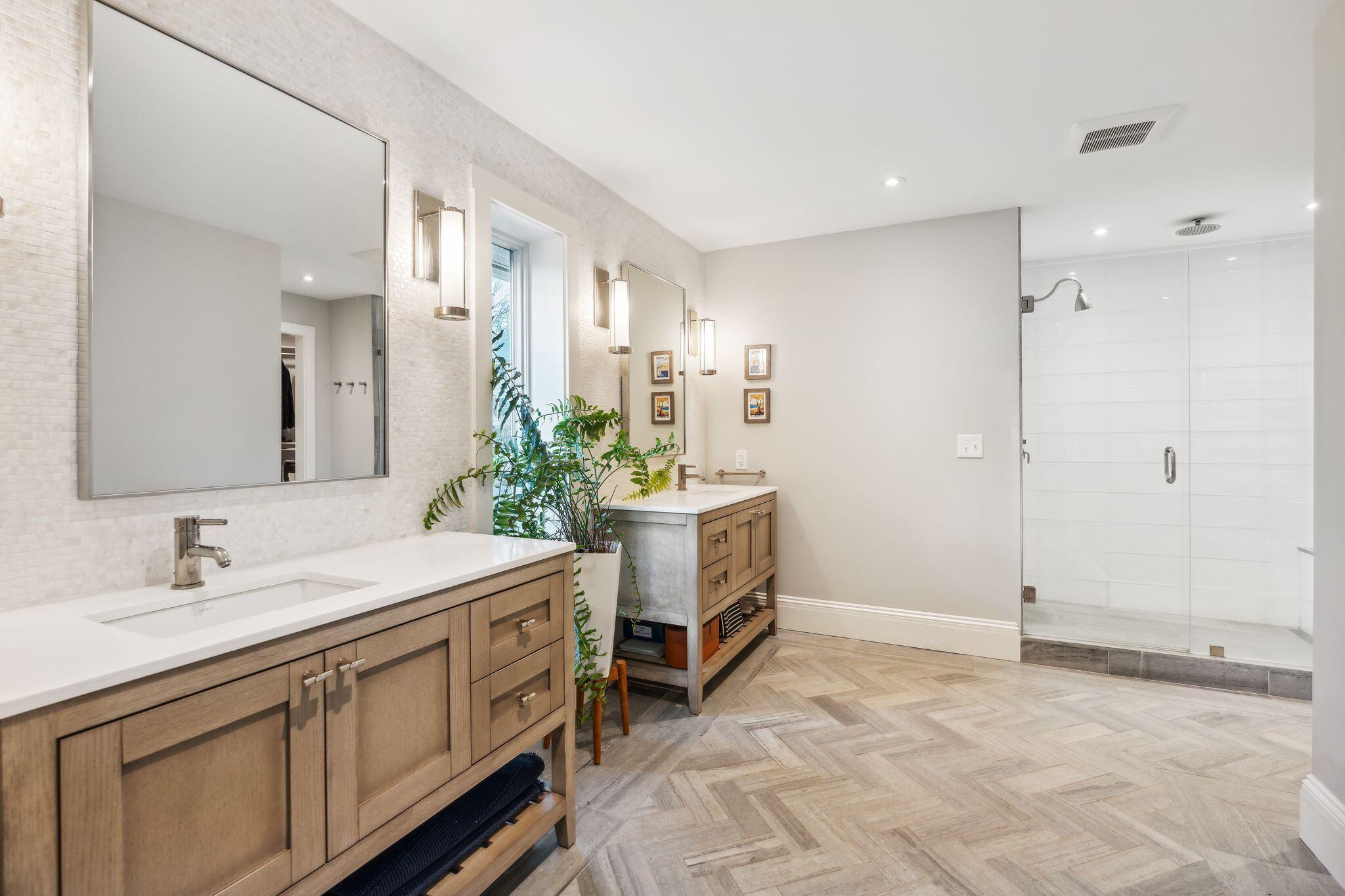 2 Windward Way