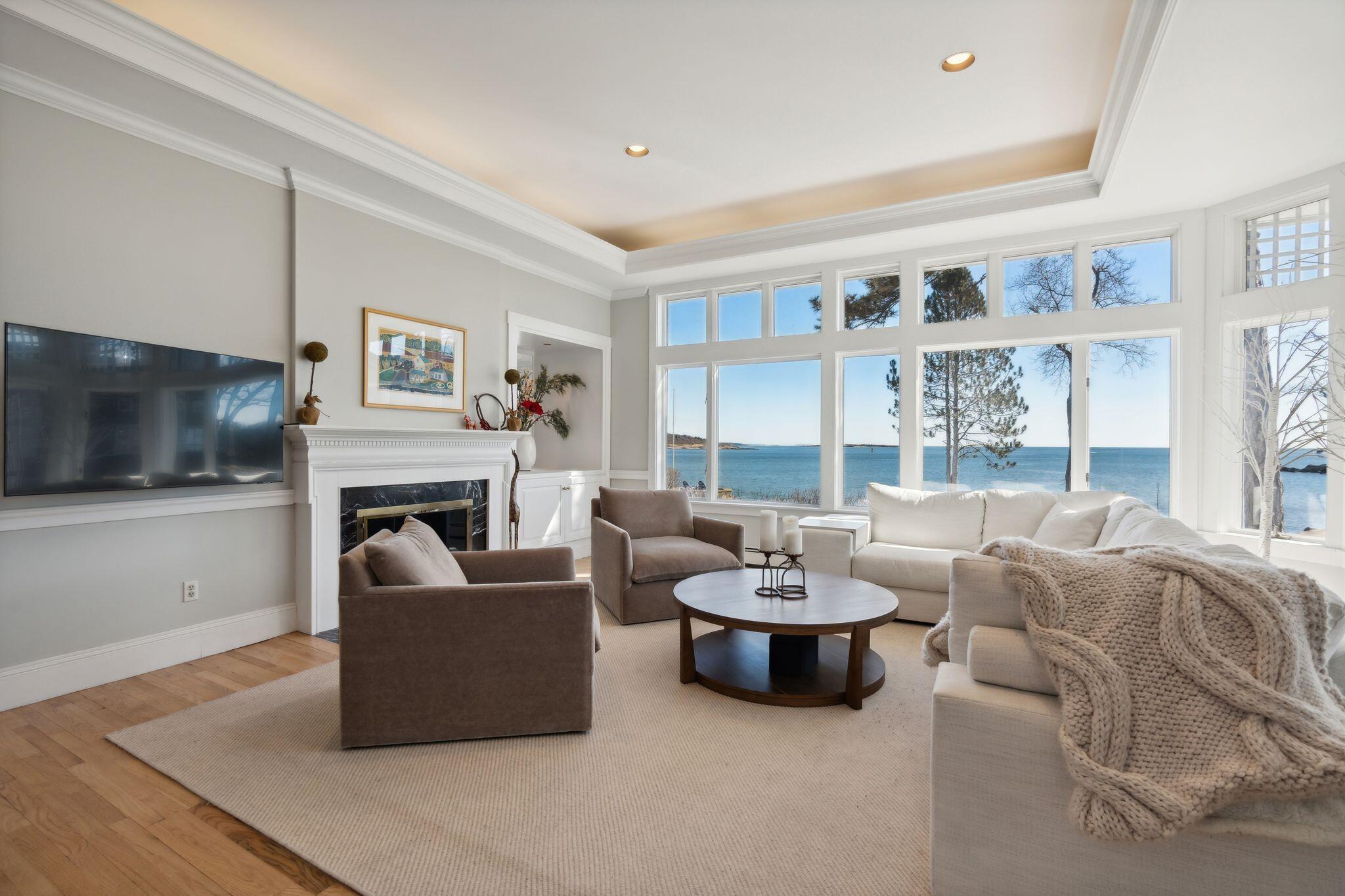 2 Windward Way