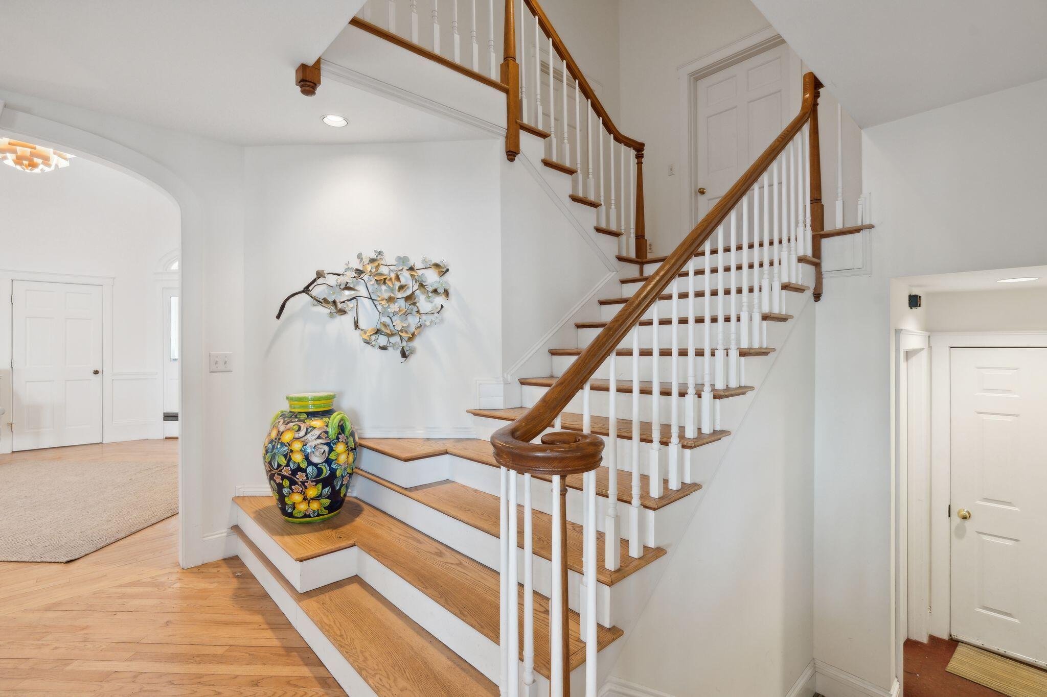 2 Windward Way