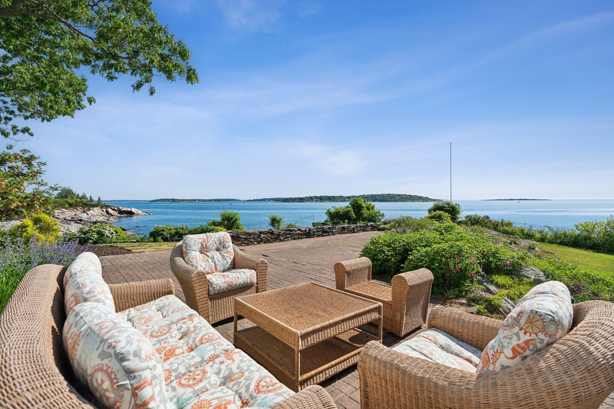 2 Windward Way