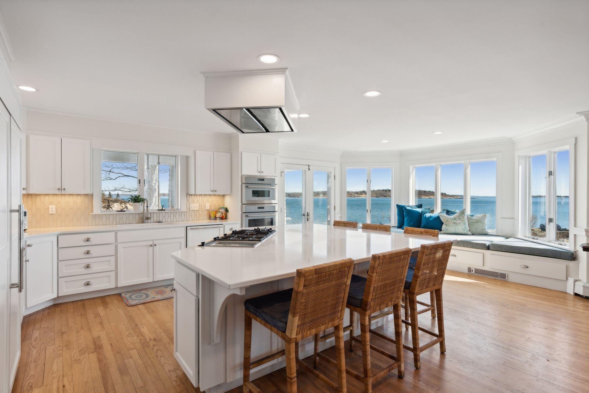 2 Windward Way