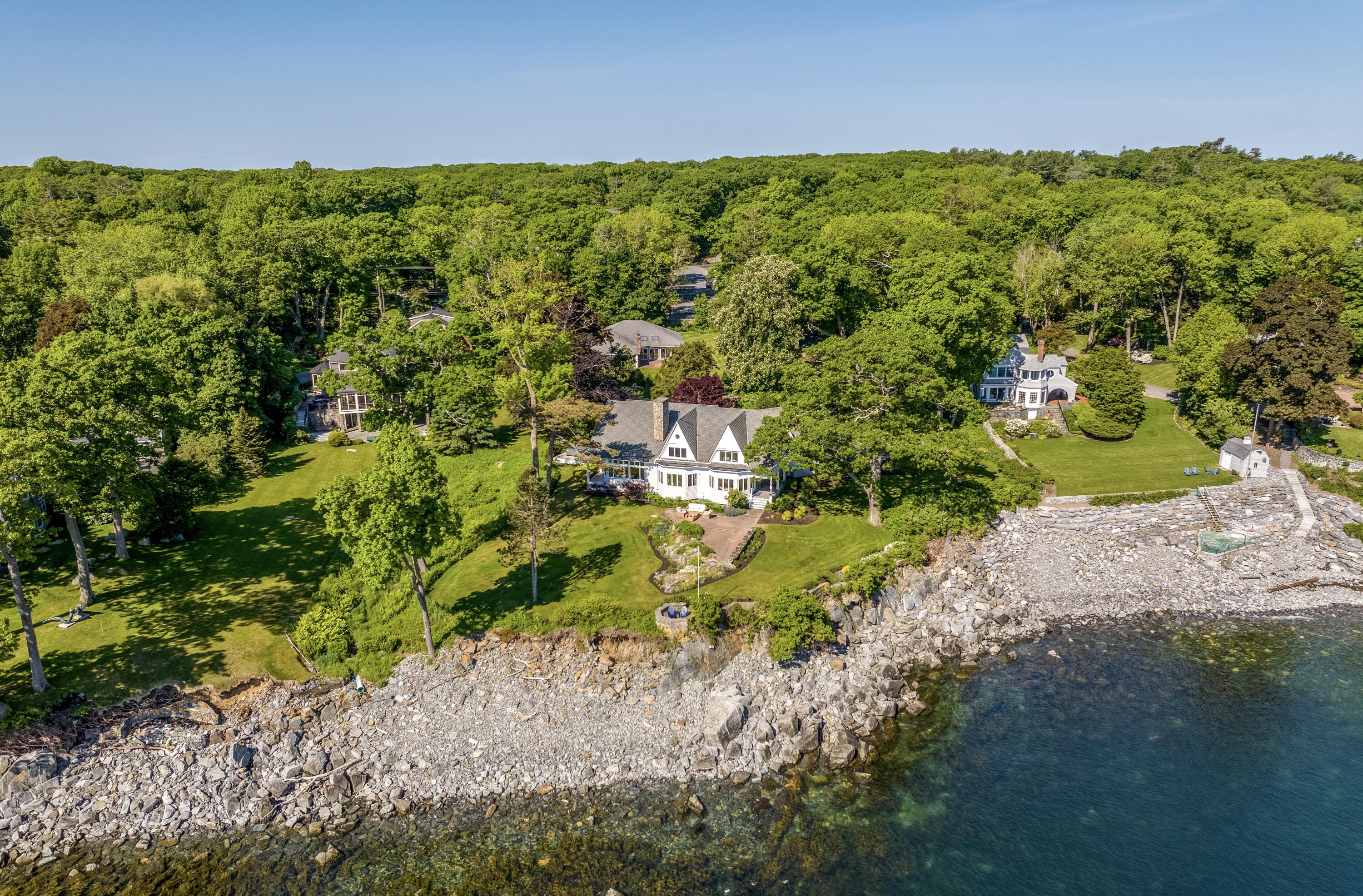 2 Windward Way