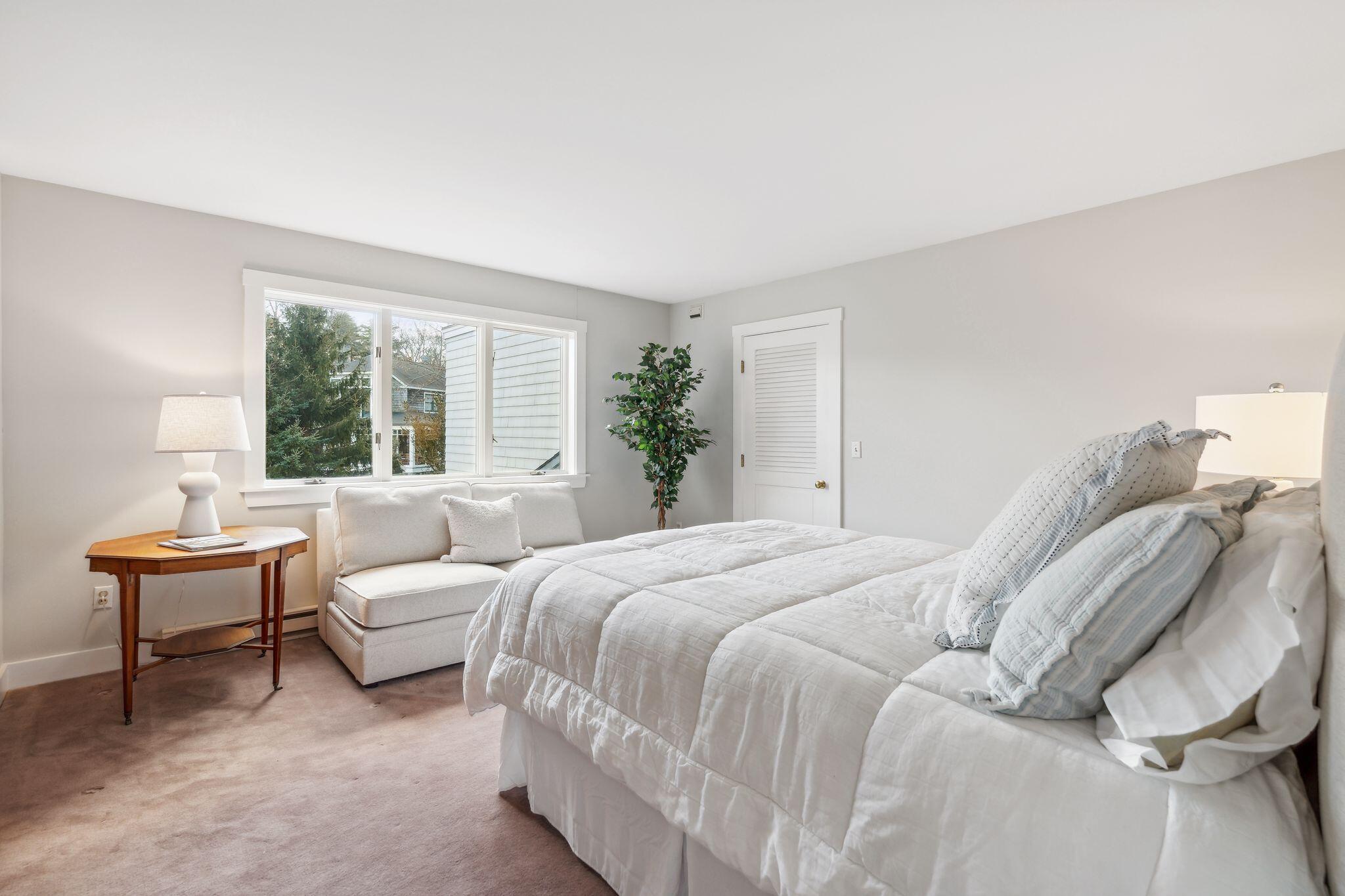 2 Windward Way