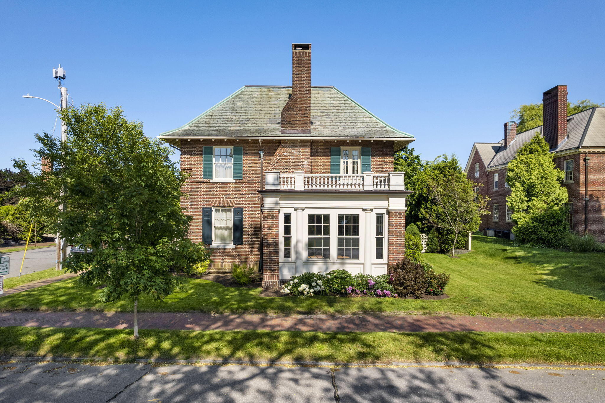 98 Carroll Street