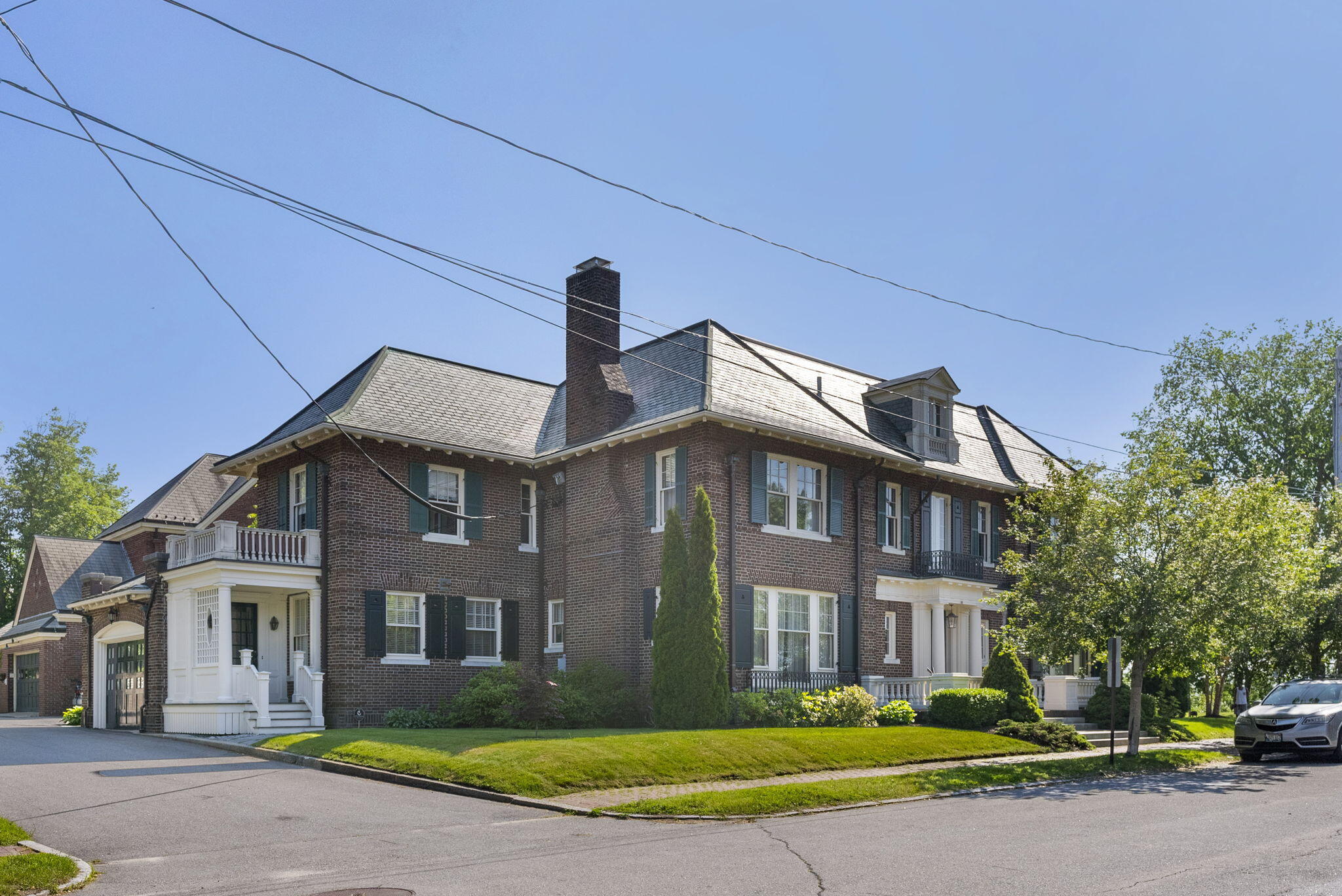 98 Carroll Street