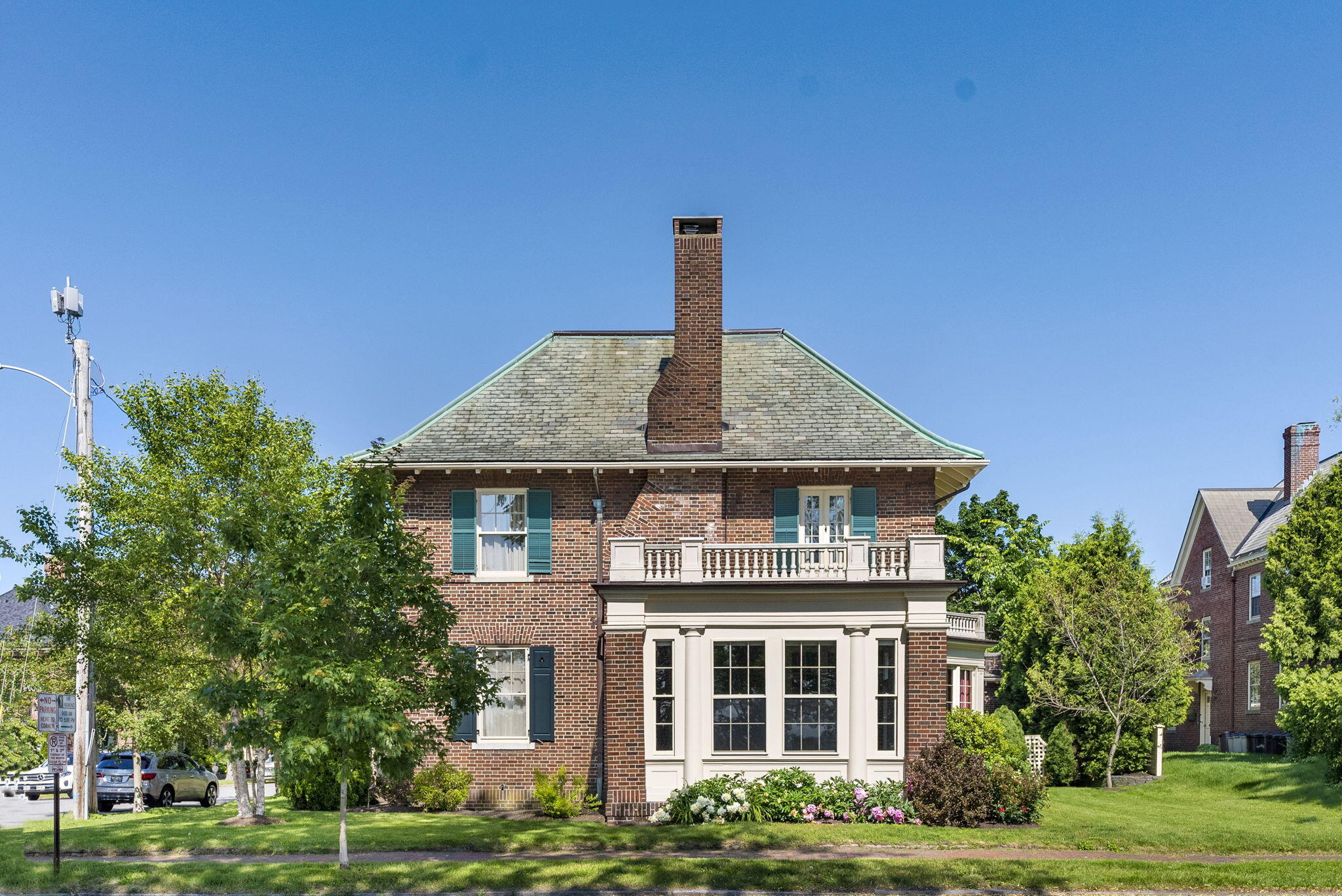 98 Carroll Street