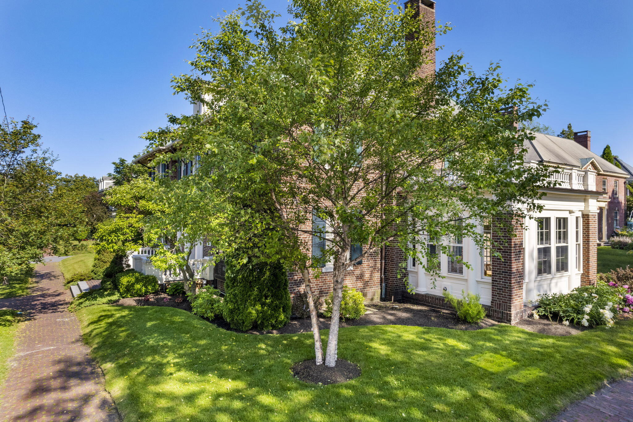98 Carroll Street