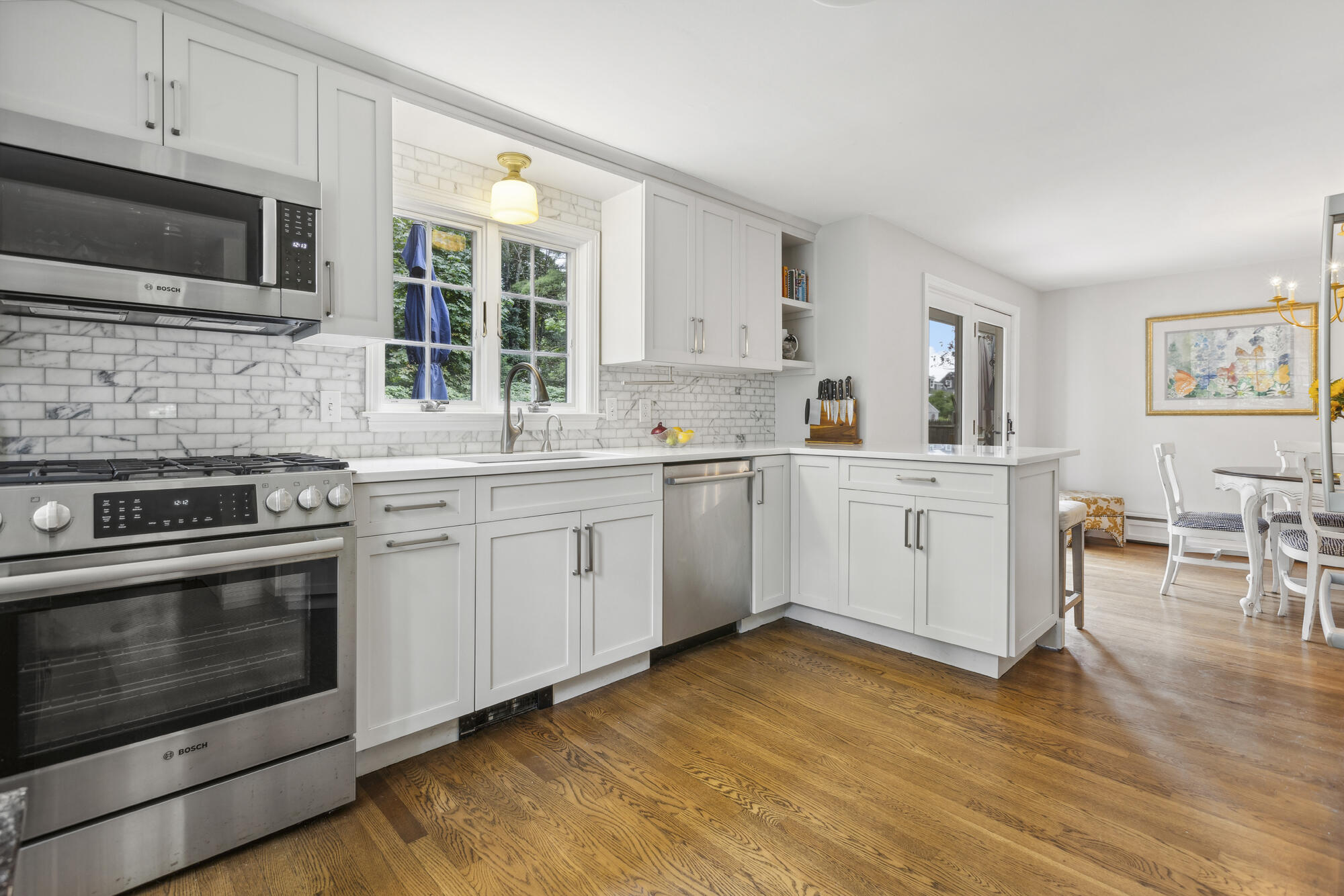 15 Edgewater Road