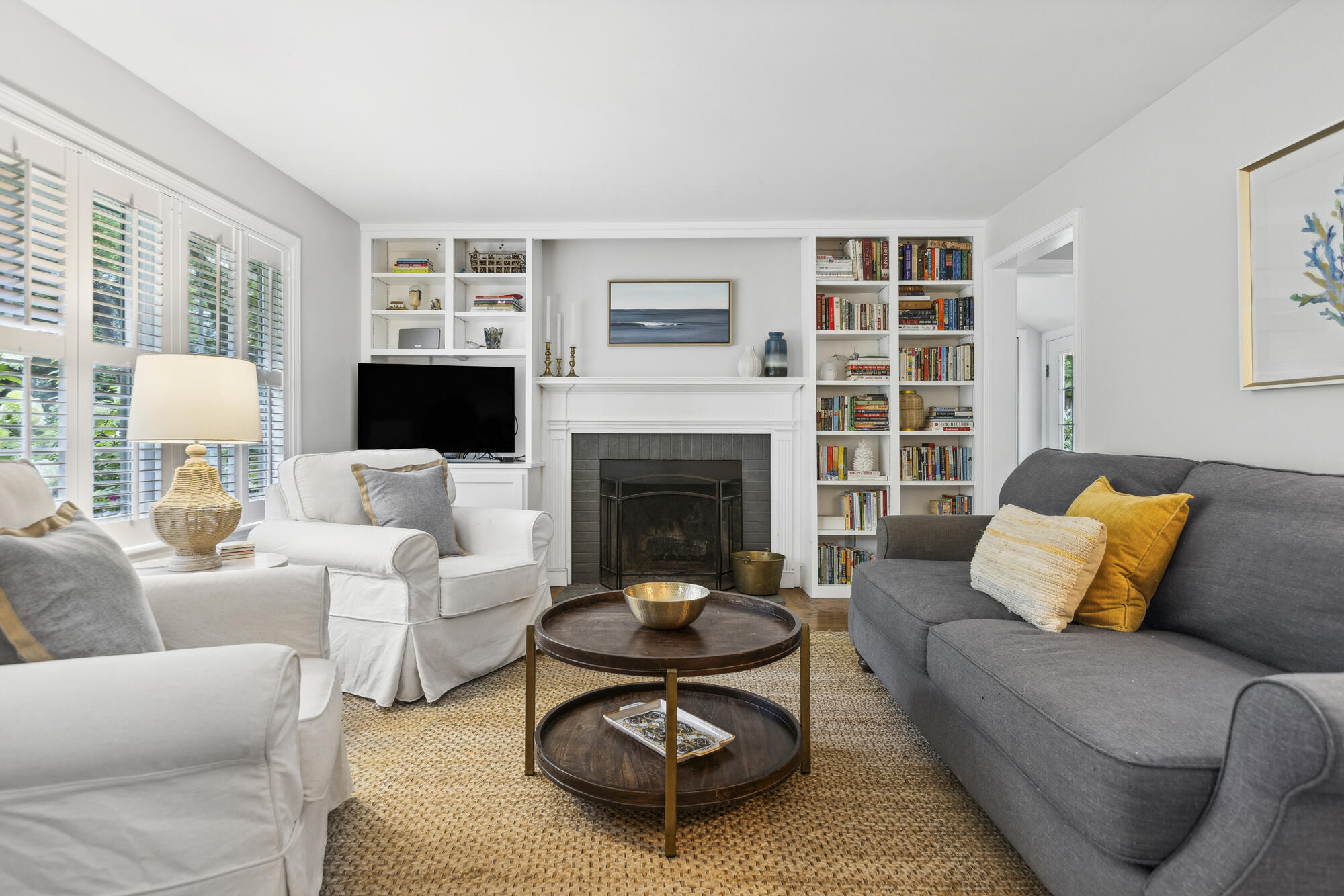 15 Edgewater Road