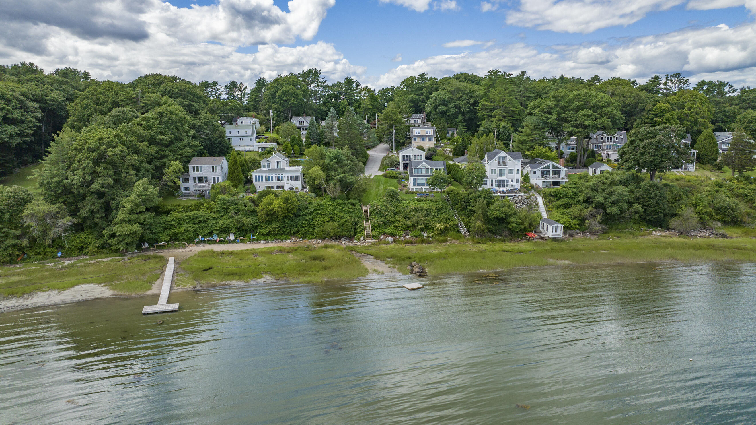 15 Edgewater Road