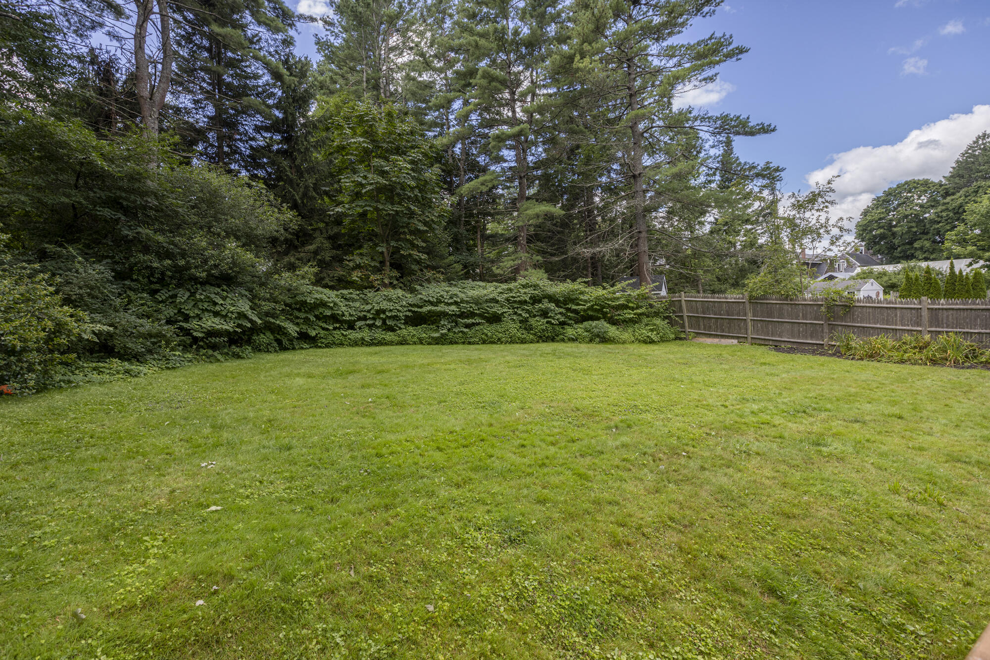 15 Edgewater Road